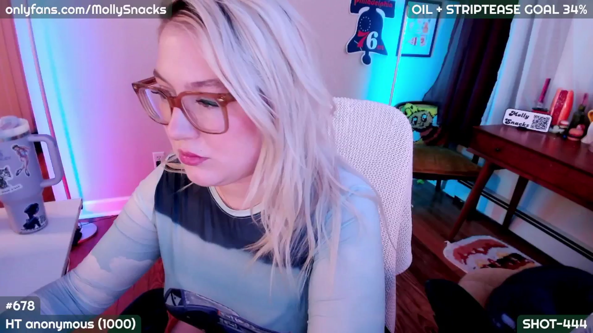 Gallery image thumbnail from MollySnacks's myfreecams stream on, 09/27/2025, 03:05 image 8 of 20