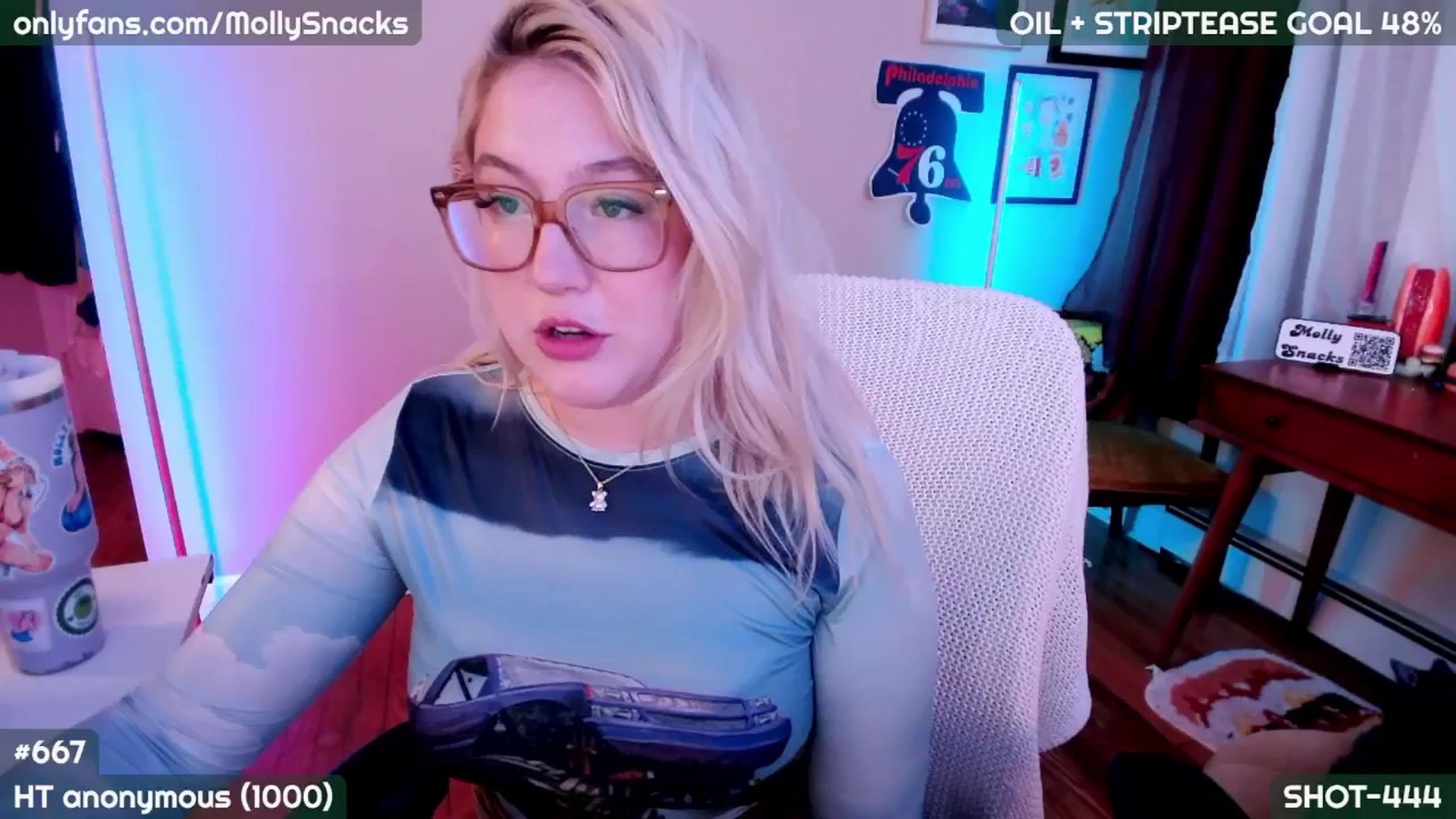 Gallery image thumbnail from MollySnacks's myfreecams stream on, 09/27/2025, 03:05 image 15 of 20