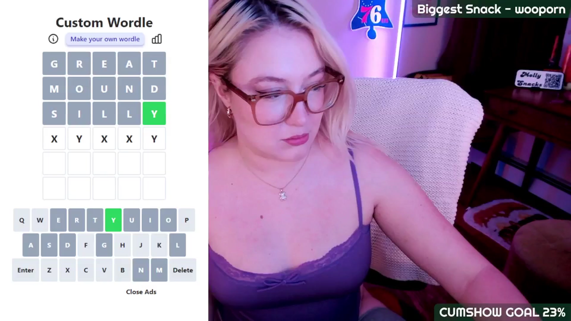 Gallery image thumbnail from MollySnacks's myfreecams stream on, 10/01/2025, 04:24 image 11 of 20