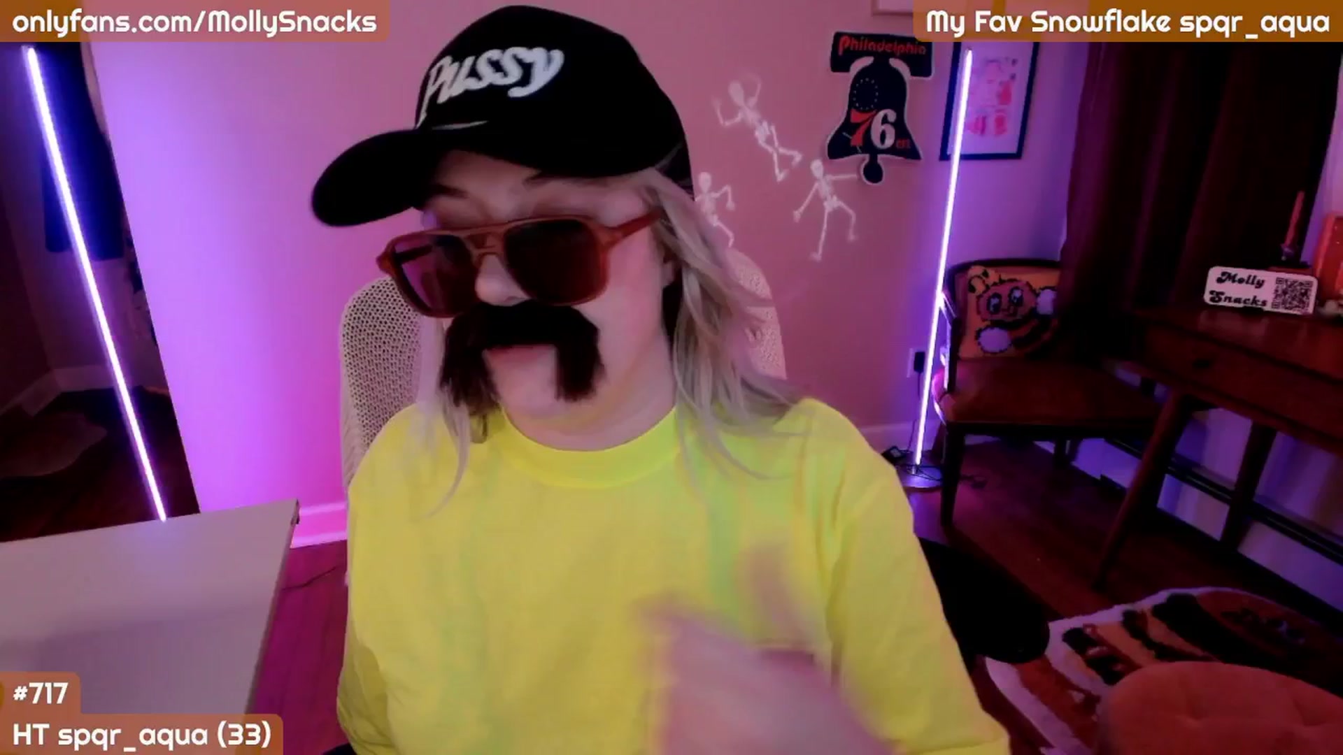 Gallery image thumbnail from MollySnacks's myfreecams stream on, 10/04/2025, 04:55 image 2 of 20