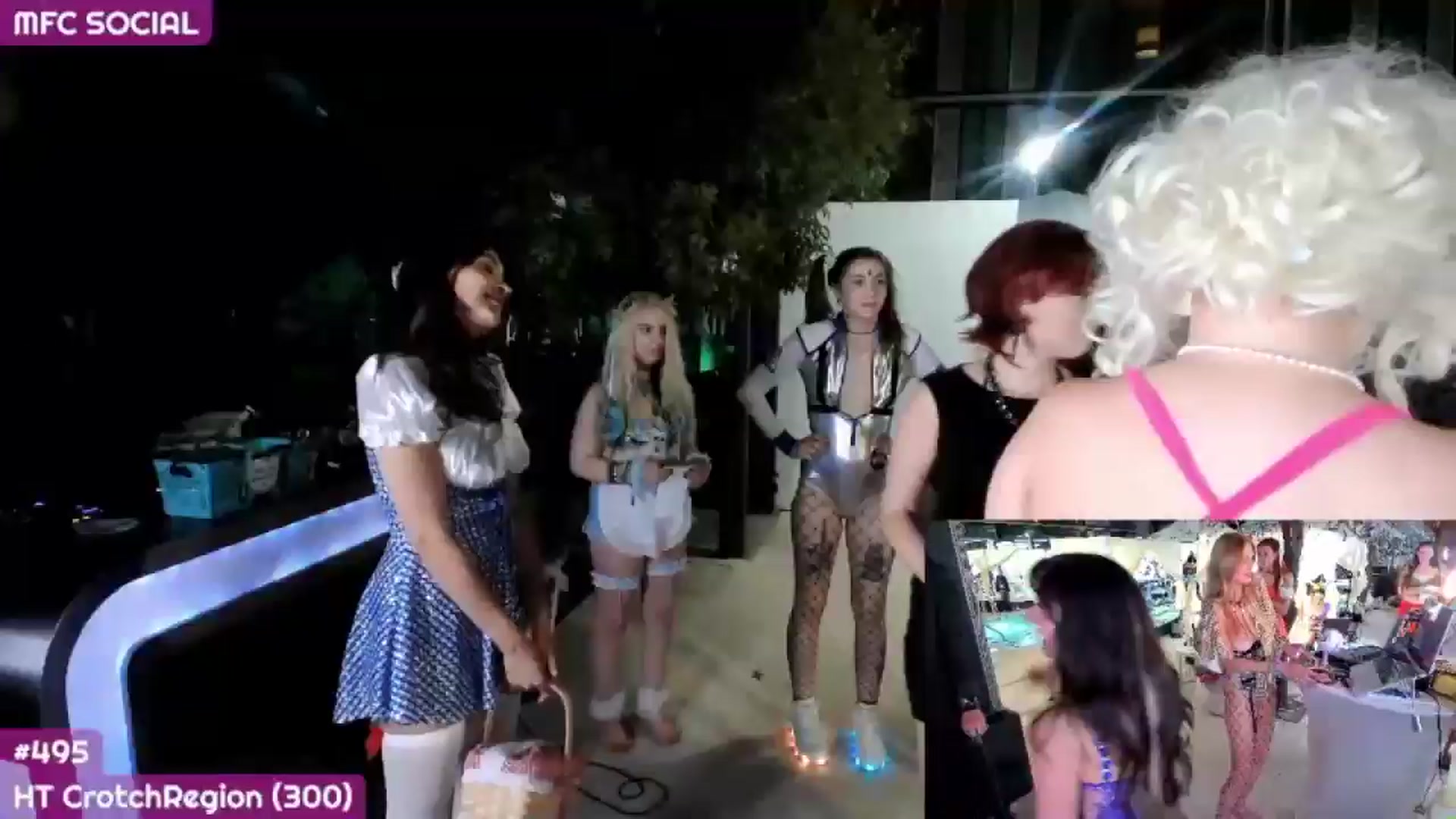 Gallery image thumbnail from MollySnacks's myfreecams stream on, 10/09/2025, 03:46 image 13 of 20