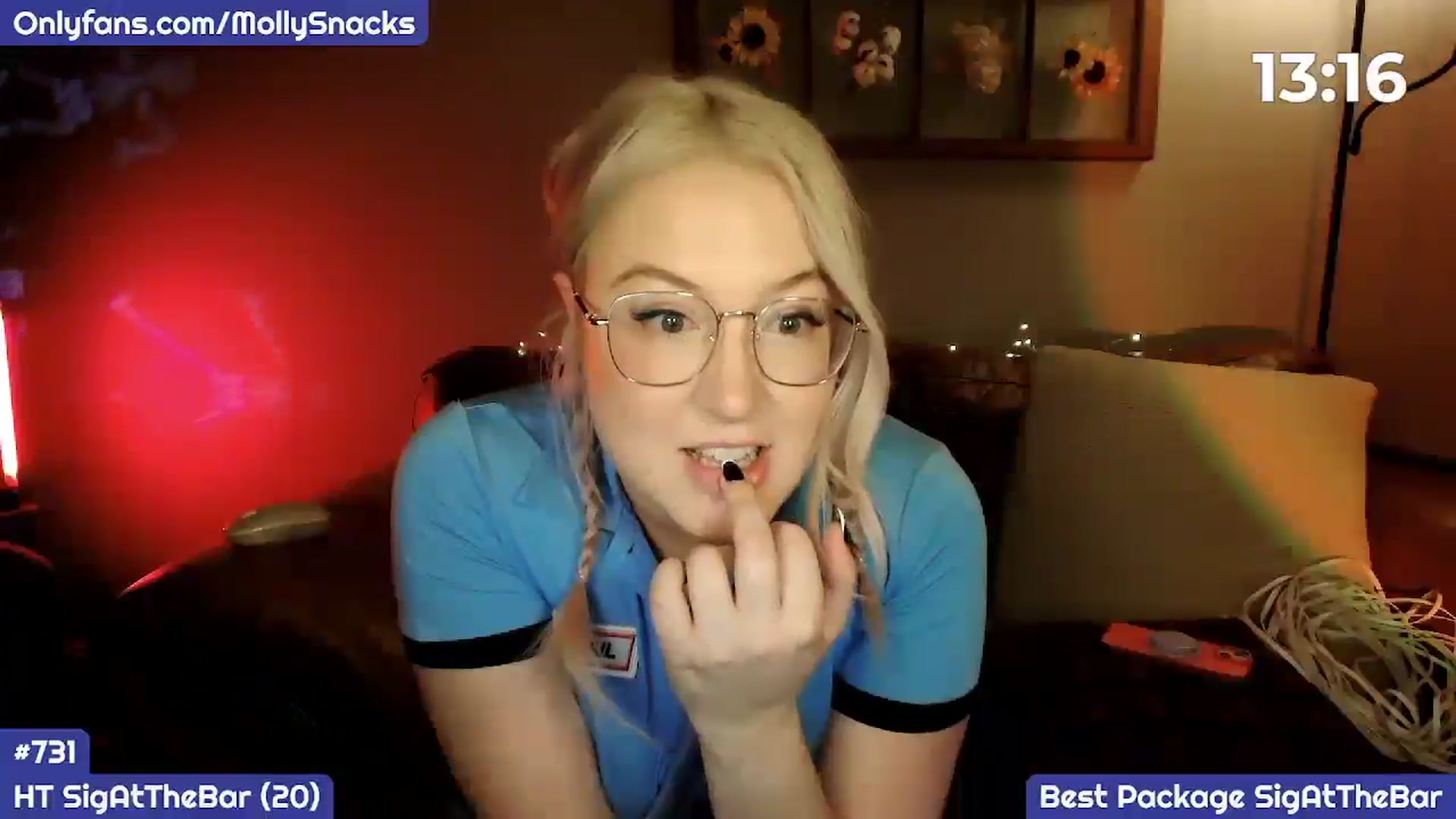 Gallery image thumbnail from MollySnacks's myfreecams stream on, 10/21/2025, 01:37 image 16 of 20