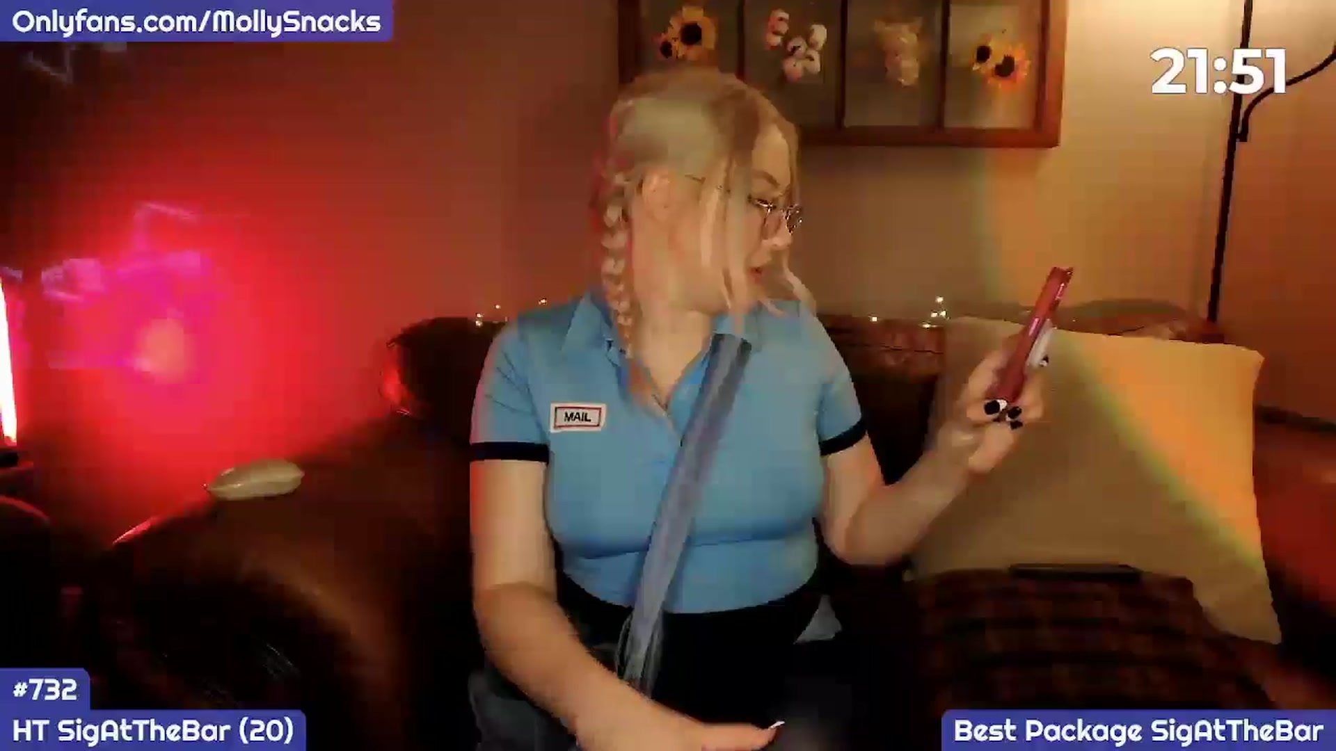 Gallery image thumbnail from MollySnacks's myfreecams stream on, 10/21/2025, 01:37 image 2 of 20