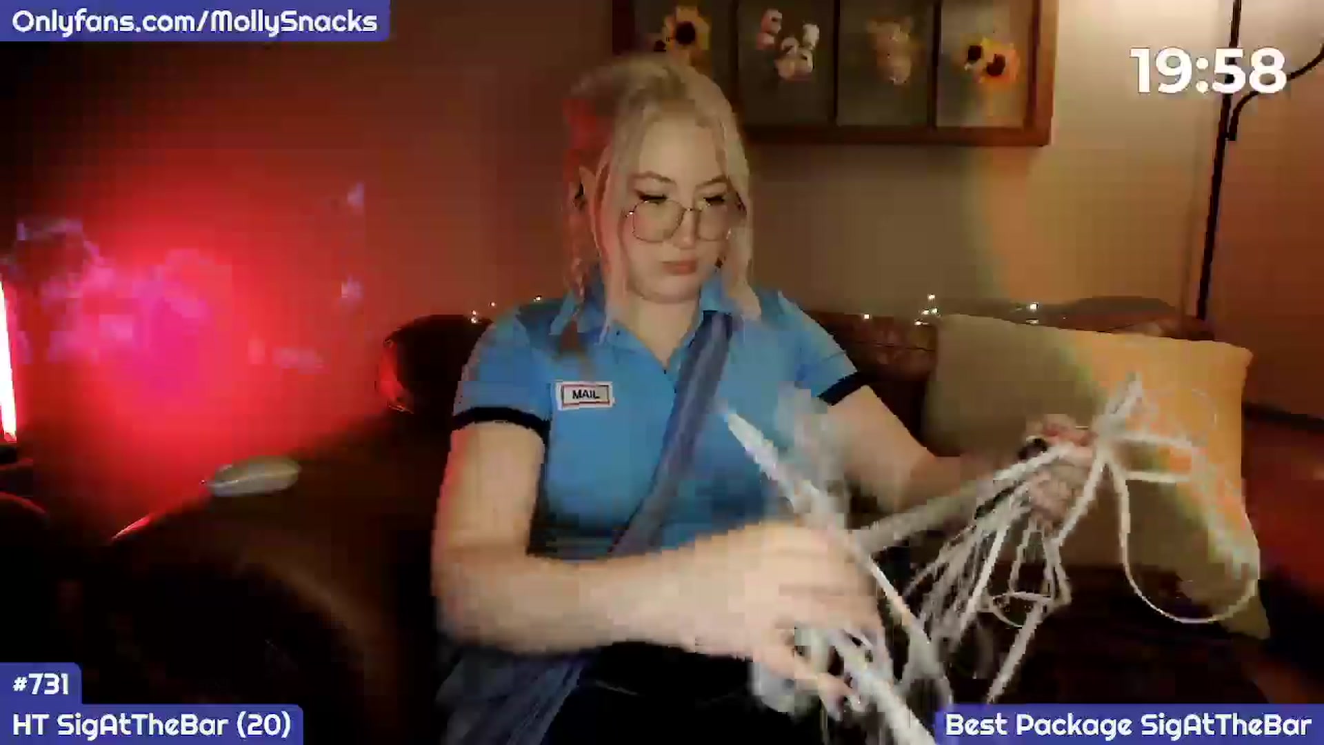 Gallery image thumbnail from MollySnacks's myfreecams stream on, 10/21/2025, 01:37 image 6 of 20