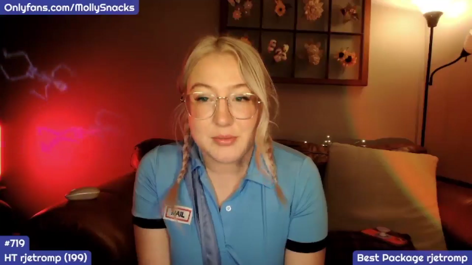 Gallery image thumbnail from MollySnacks's myfreecams stream on, 10/21/2025, 02:52 image 9 of 20