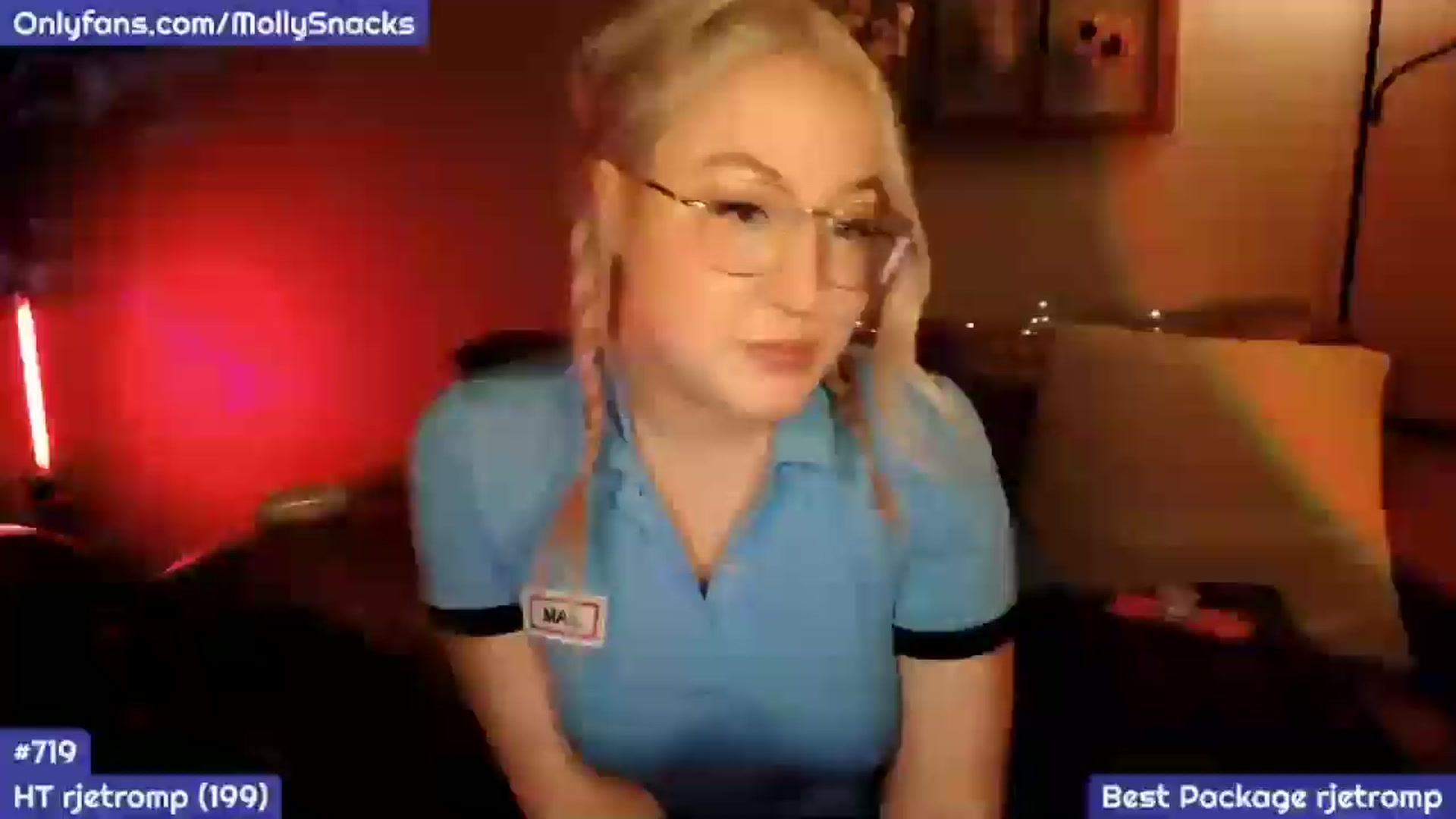 Gallery image thumbnail from MollySnacks's myfreecams stream on, 10/21/2025, 02:52 image 15 of 20