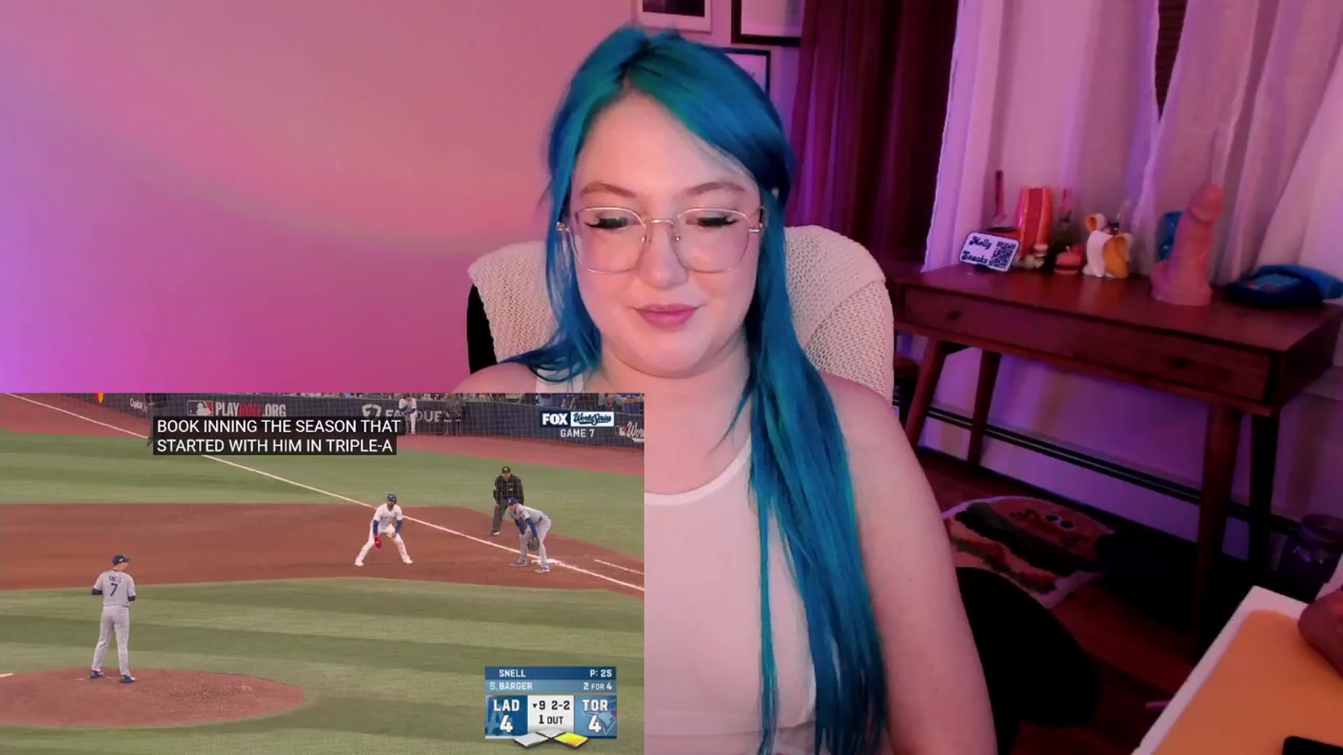 Gallery image thumbnail from MollySnacks's myfreecams stream on, 11/02/2025, 04:32 image 15 of 20