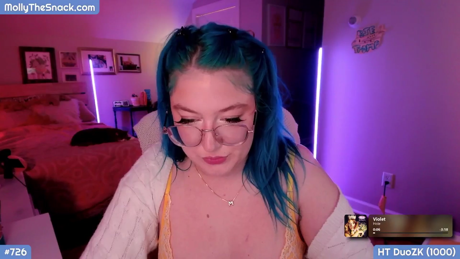 Gallery image thumbnail from MollySnacks's myfreecams stream on, 11/04/2025, 03:30 image 14 of 20