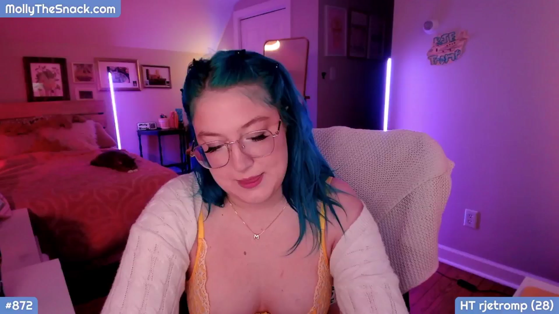 Gallery image thumbnail from MollySnacks's myfreecams stream on, 11/04/2025, 03:30 image 1 of 20