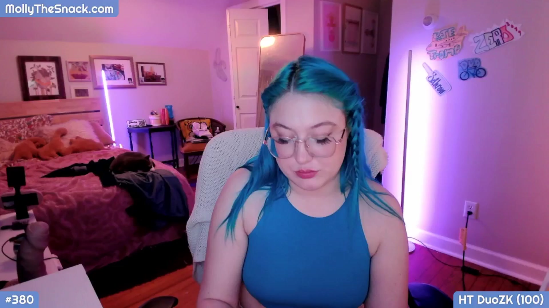 Gallery image thumbnail from MollySnacks's myfreecams stream on, 11/10/2025, 04:00 image 14 of 20