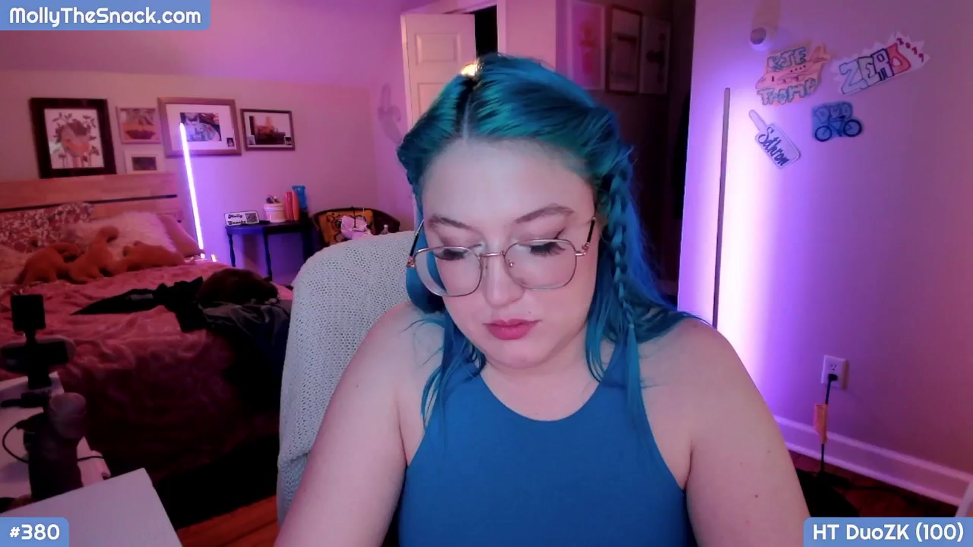 Gallery image thumbnail from MollySnacks's myfreecams stream on, 11/10/2025, 04:00 image 12 of 20