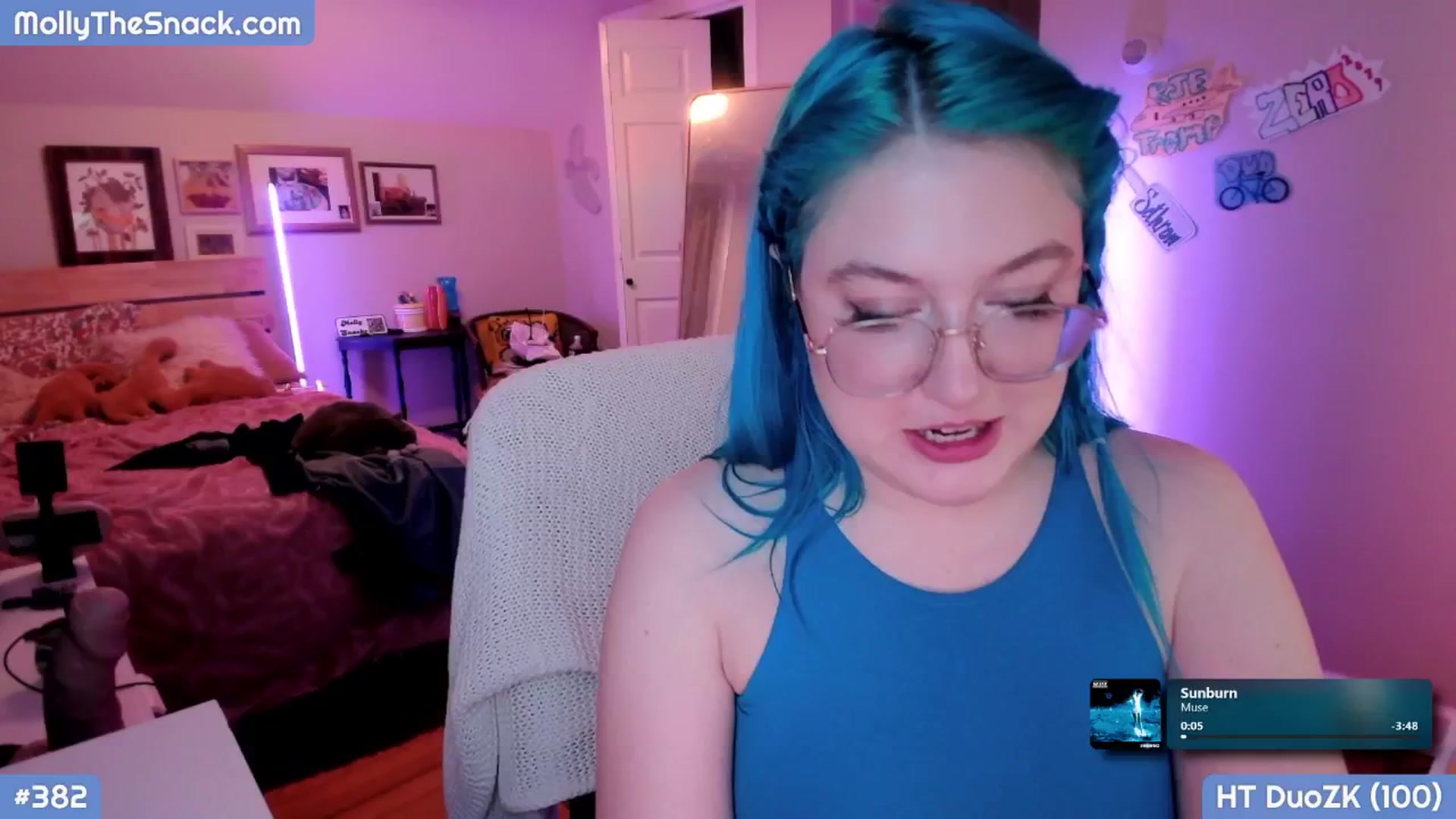 Gallery image thumbnail from MollySnacks's myfreecams stream on, 11/10/2025, 04:00 image 10 of 20