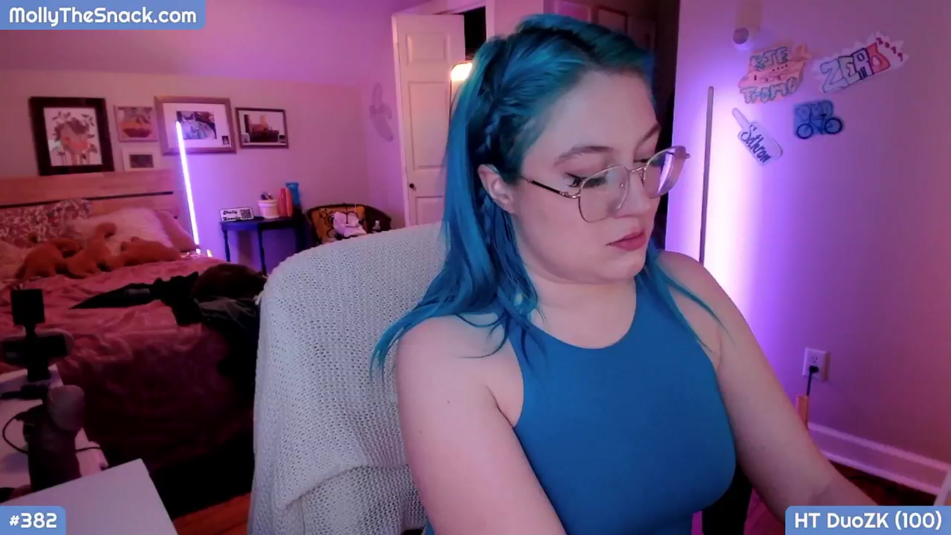 Gallery image thumbnail from MollySnacks's myfreecams stream on, 11/10/2025, 04:00 image 9 of 20