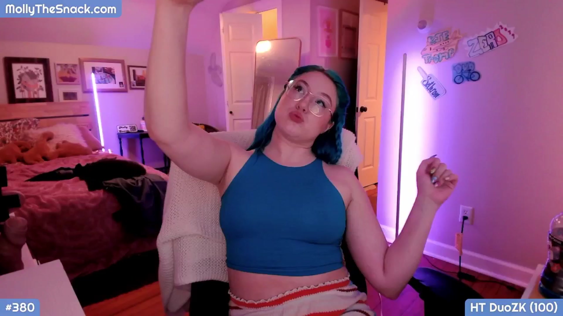 Gallery image thumbnail from MollySnacks's myfreecams stream on, 11/10/2025, 04:00 image 1 of 20