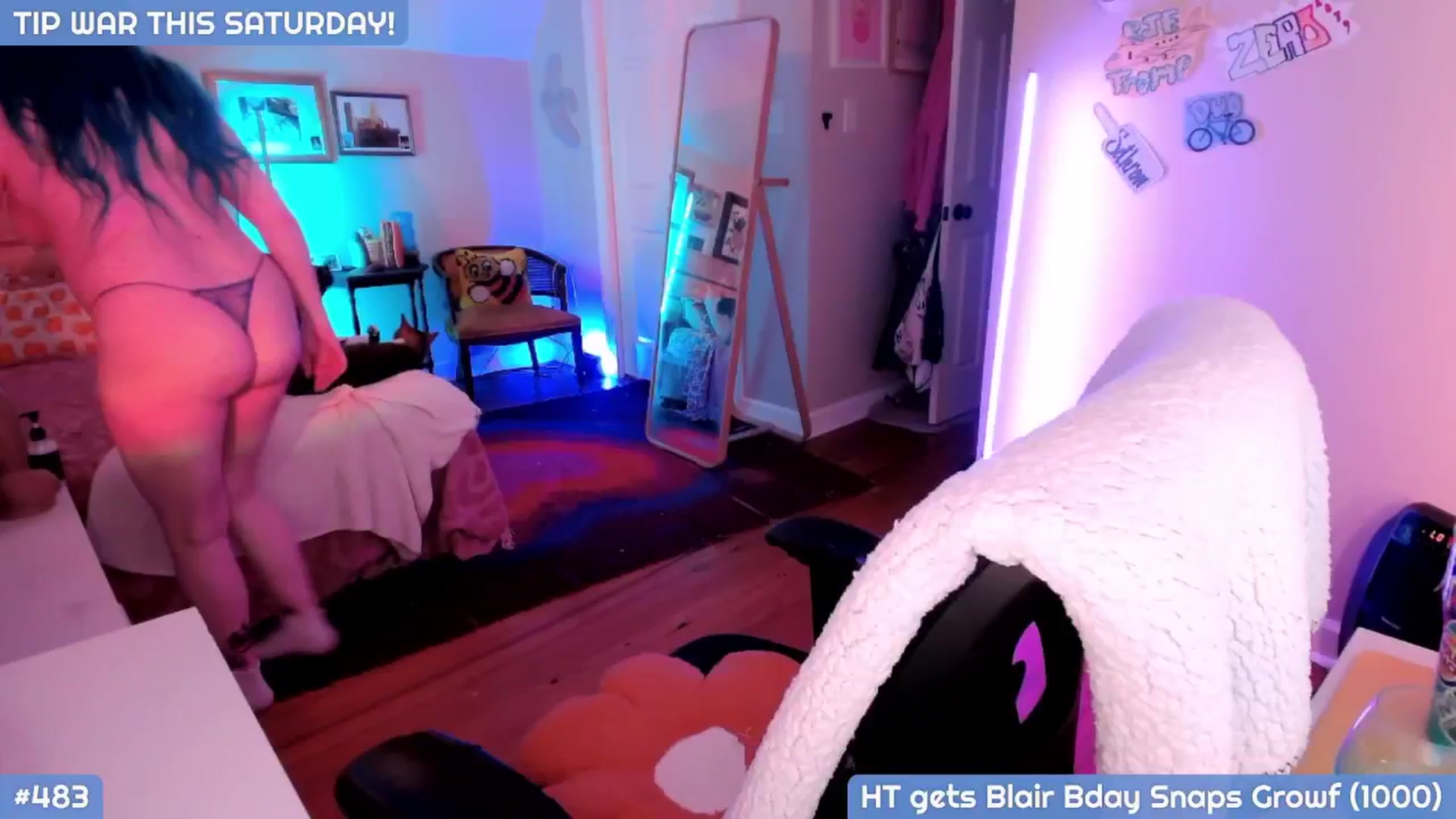 Gallery image thumbnail from MollySnacks's myfreecams stream on, 11/14/2025, 05:14 image 18 of 20