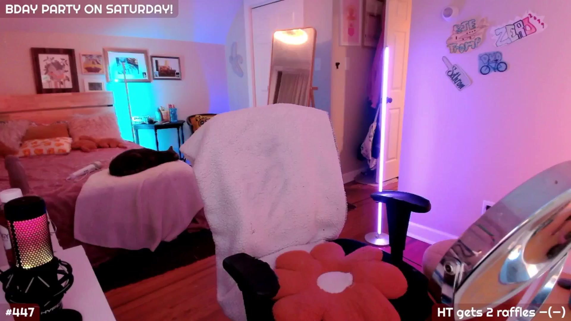 Gallery image thumbnail from MollySnacks's myfreecams stream on, 11/17/2025, 01:21 image 13 of 20