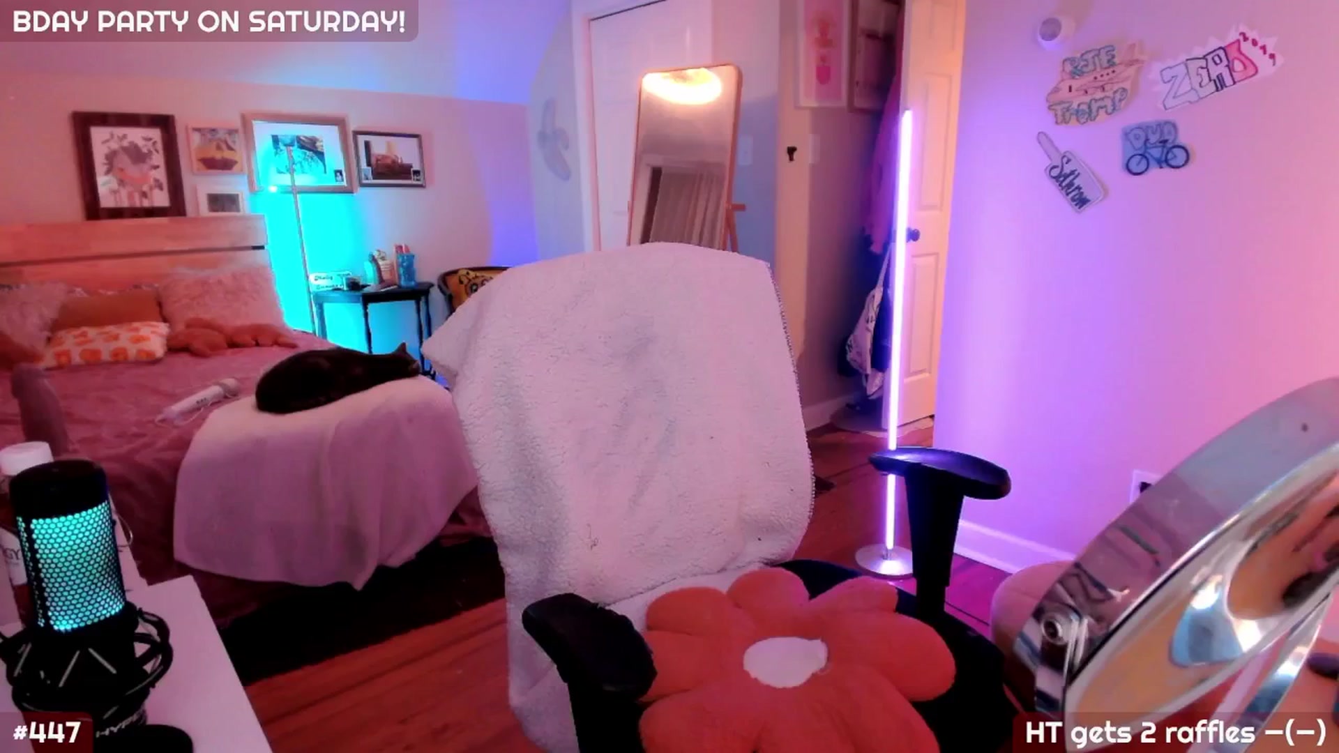 Gallery image thumbnail from MollySnacks's myfreecams stream on, 11/17/2025, 01:21 image 14 of 20