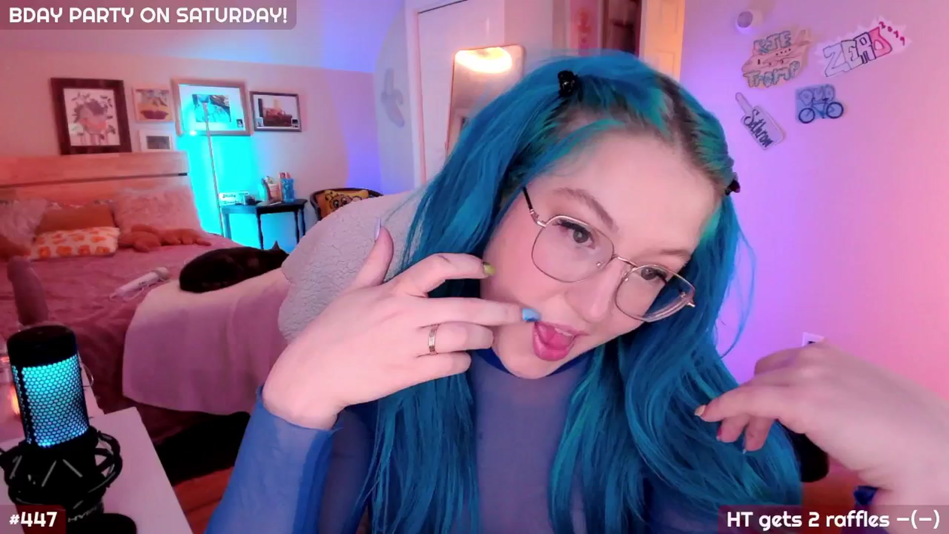 Gallery image thumbnail from MollySnacks's myfreecams stream on, 11/17/2025, 01:21 image 17 of 20