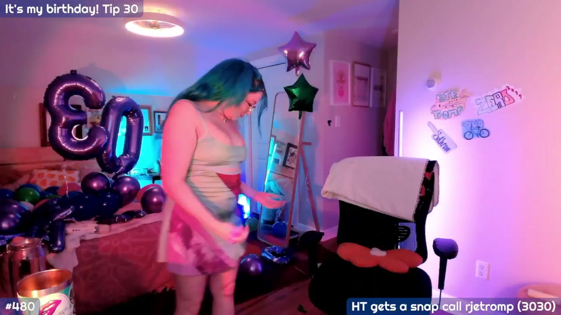 Gallery image thumbnail from MollySnacks's myfreecams stream on, 11/23/2025, 01:46 image 4 of 20