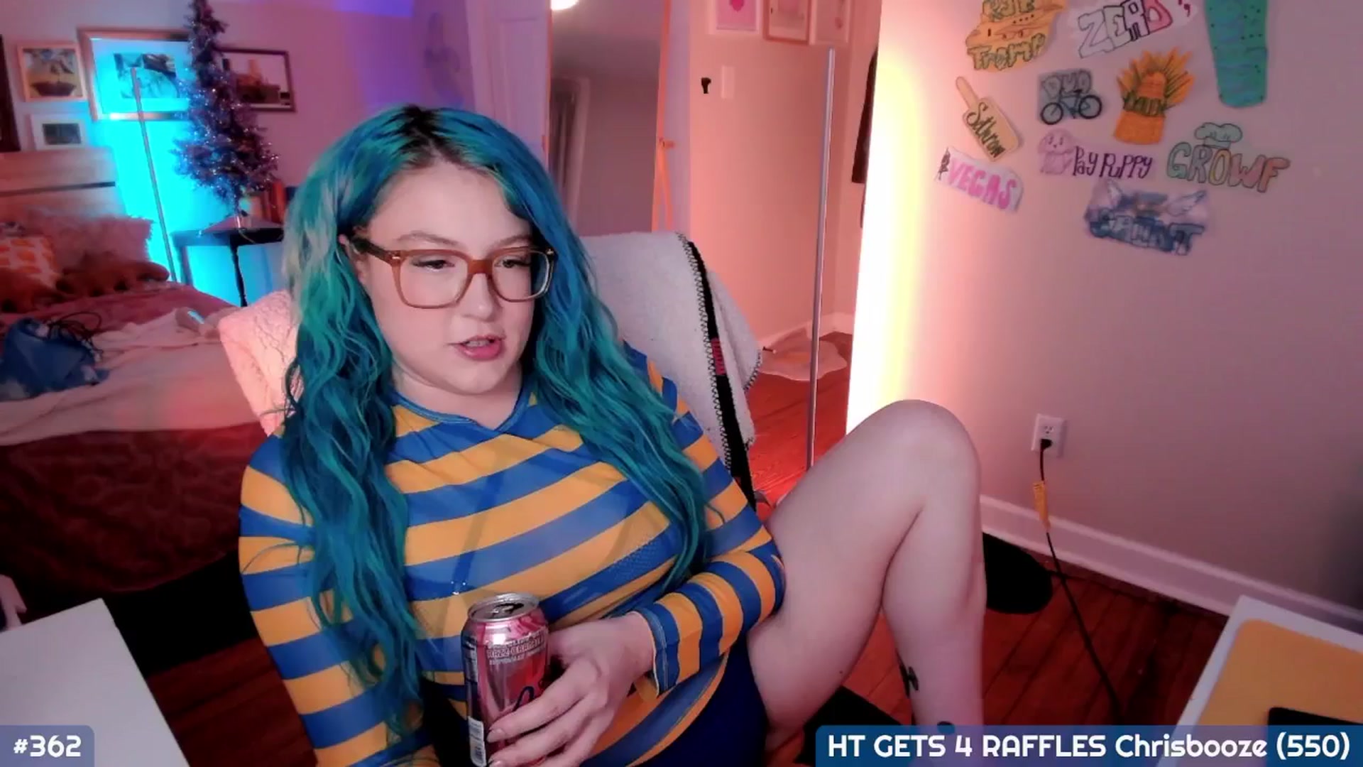 Gallery image thumbnail from MollySnacks's myfreecams stream on, 12/11/2025, 04:46 image 8 of 20