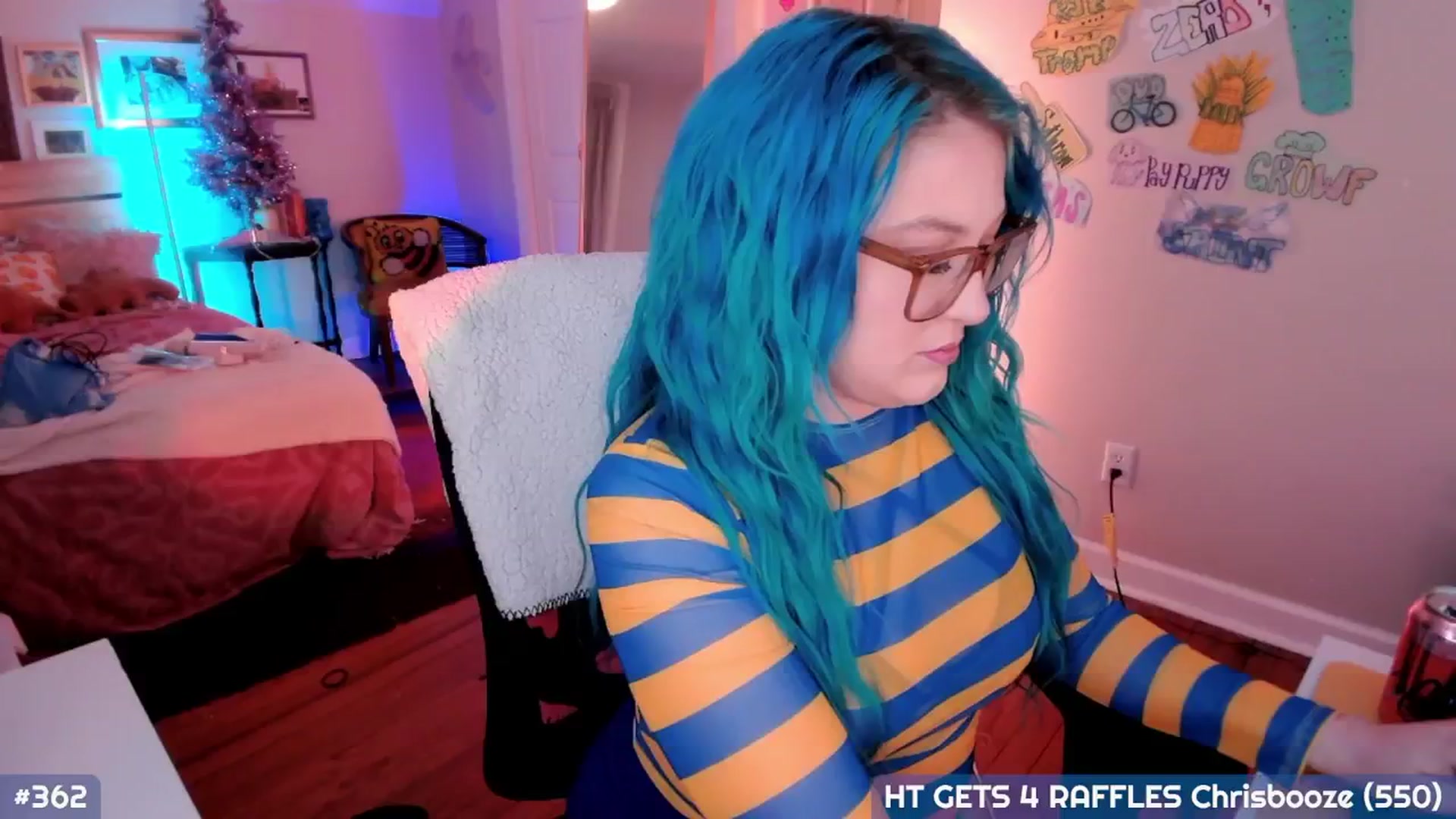 Gallery image thumbnail from MollySnacks's myfreecams stream on, 12/11/2025, 04:46 image 5 of 20