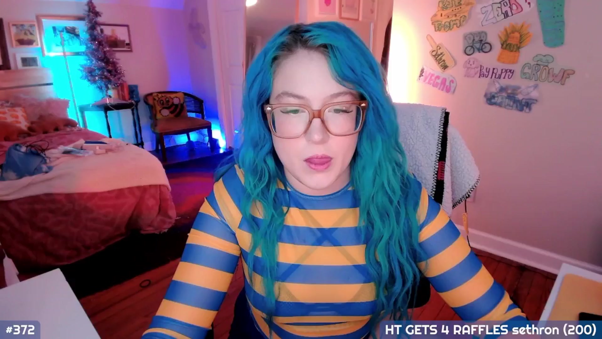 Gallery image thumbnail from MollySnacks's myfreecams stream on, 12/11/2025, 04:46 image 1 of 20