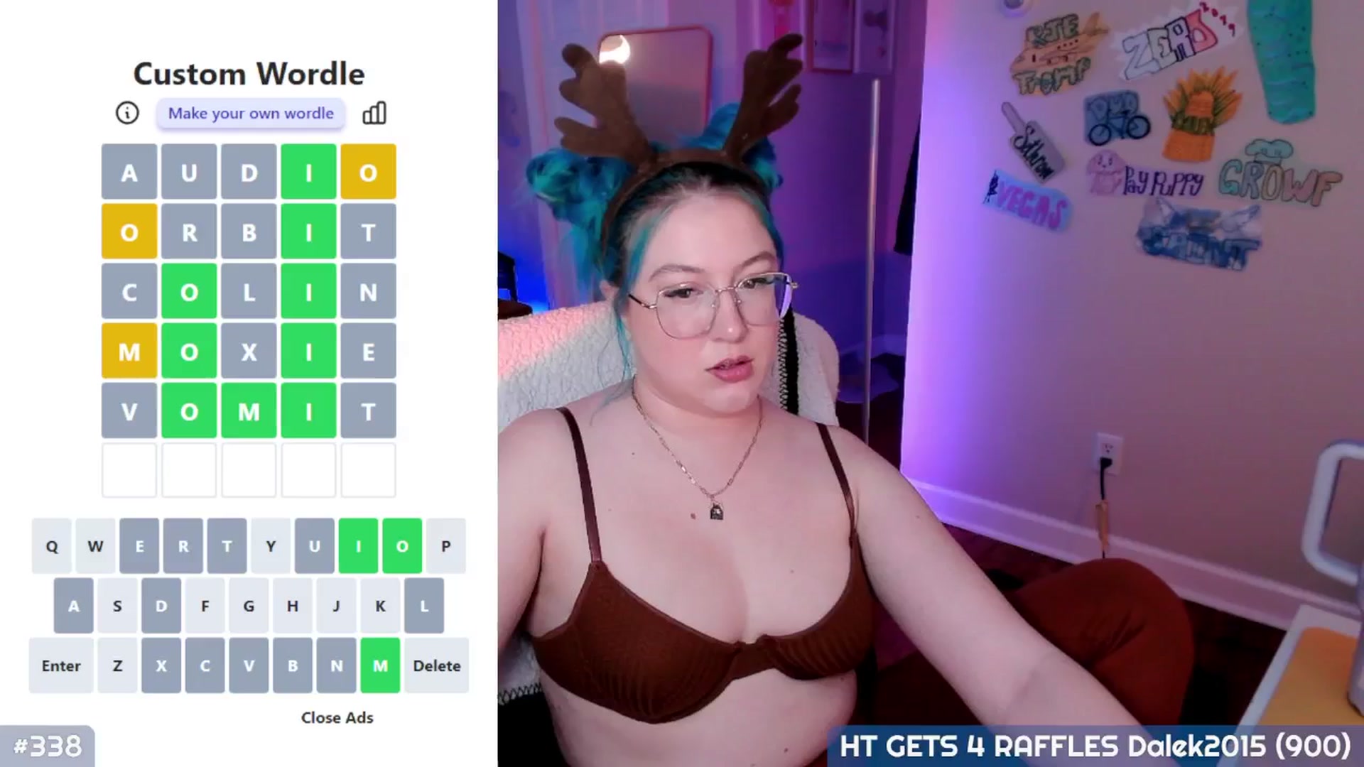Gallery image thumbnail from MollySnacks's myfreecams stream on, 12/13/2025, 05:04 image 13 of 20