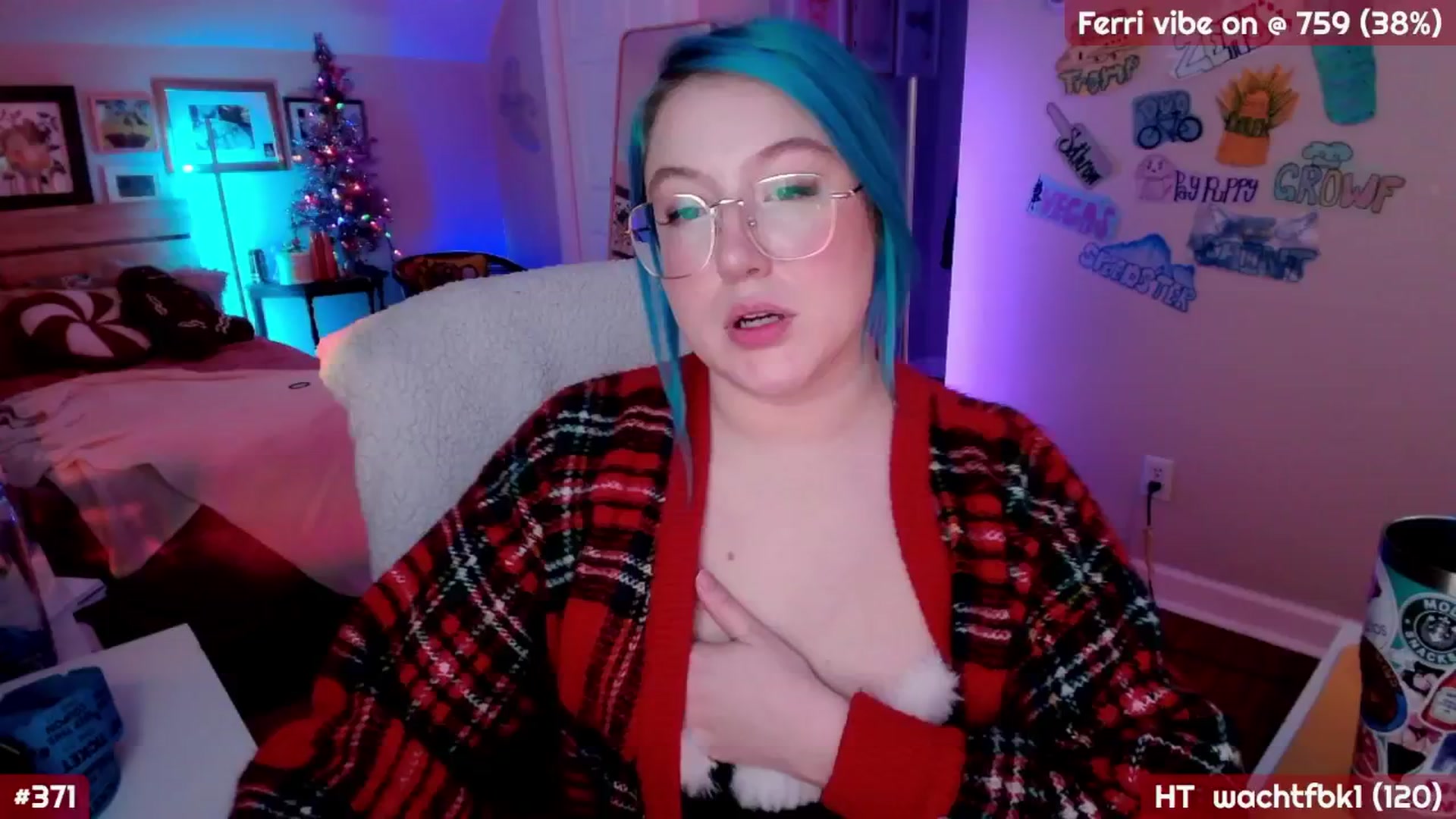 Gallery image thumbnail from MollySnacks's myfreecams stream on, 12/15/2025, 04:03 image 17 of 20
