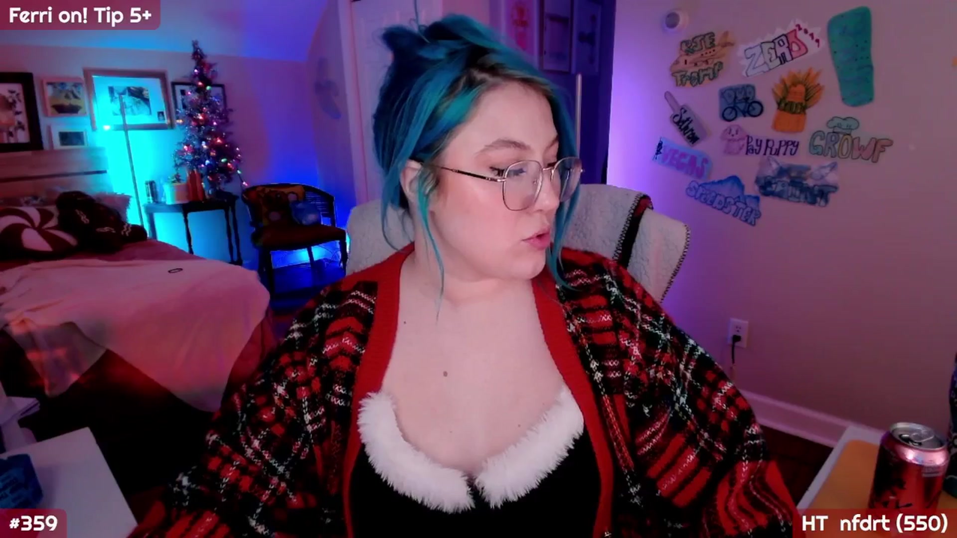 Gallery image thumbnail from MollySnacks's myfreecams stream on, 12/15/2025, 06:13 image 12 of 20