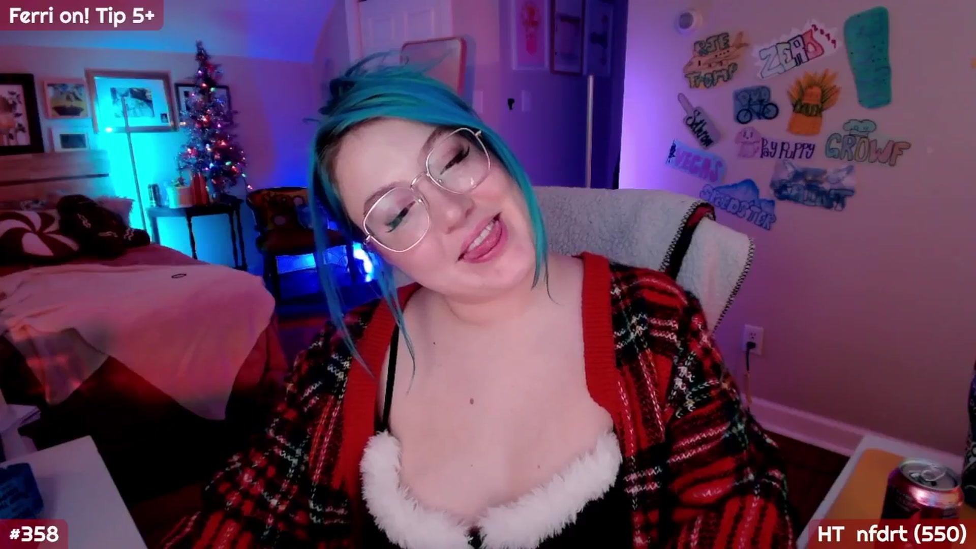 Gallery image thumbnail from MollySnacks's myfreecams stream on, 12/15/2025, 06:13 image 15 of 20