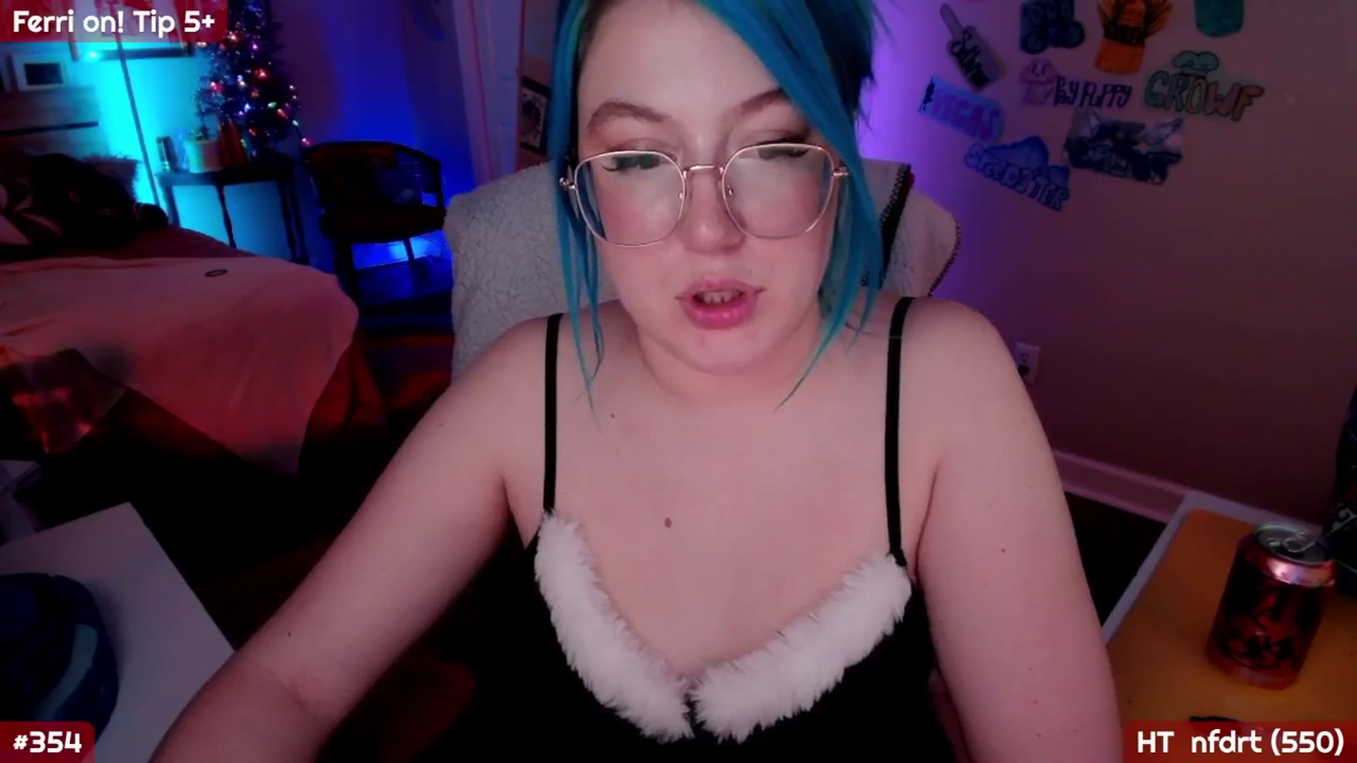 Gallery image thumbnail from MollySnacks's myfreecams stream on, 12/15/2025, 06:13 image 19 of 20
