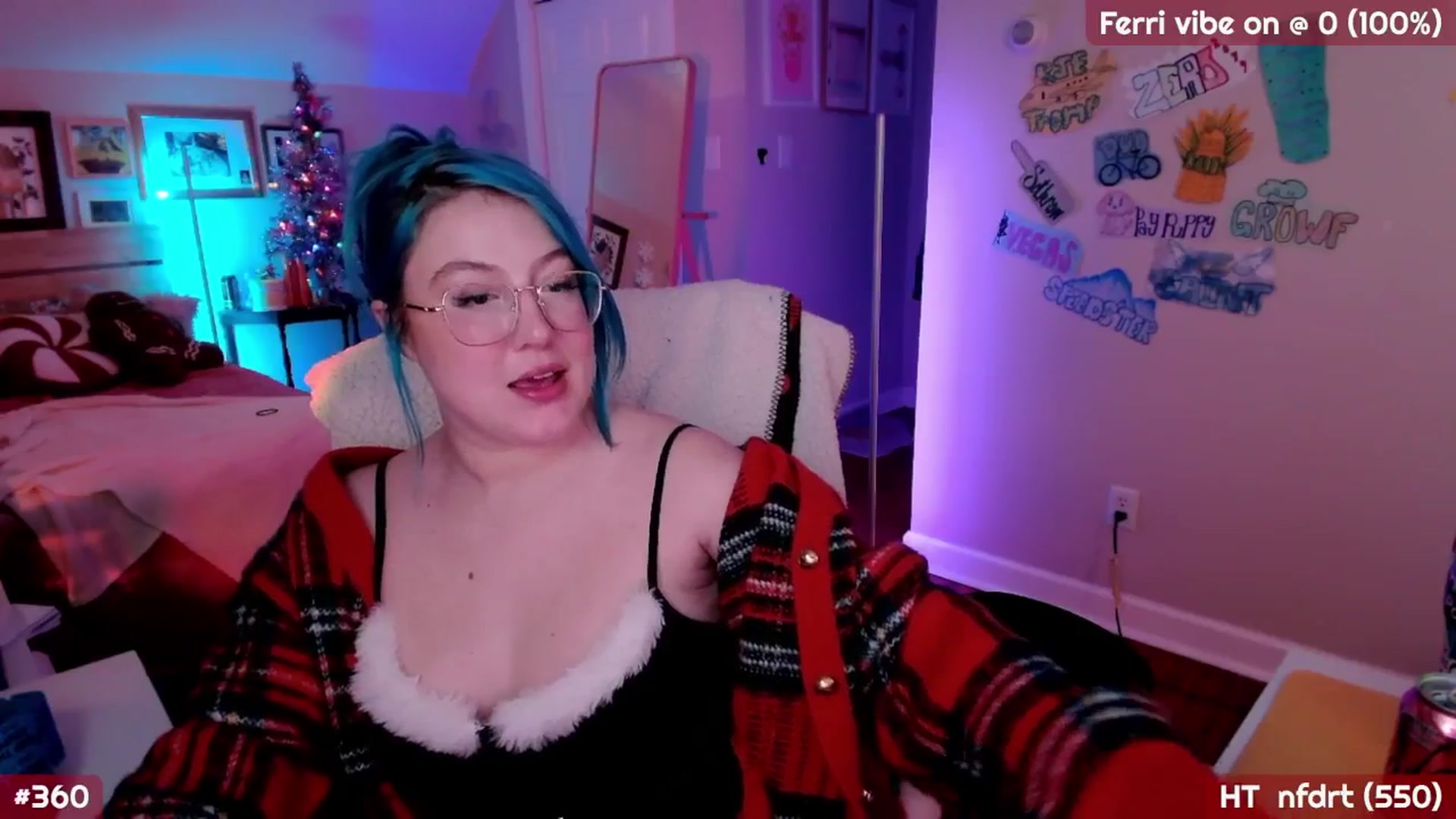 Gallery image thumbnail from MollySnacks's myfreecams stream on, 12/15/2025, 06:13 image 2 of 20