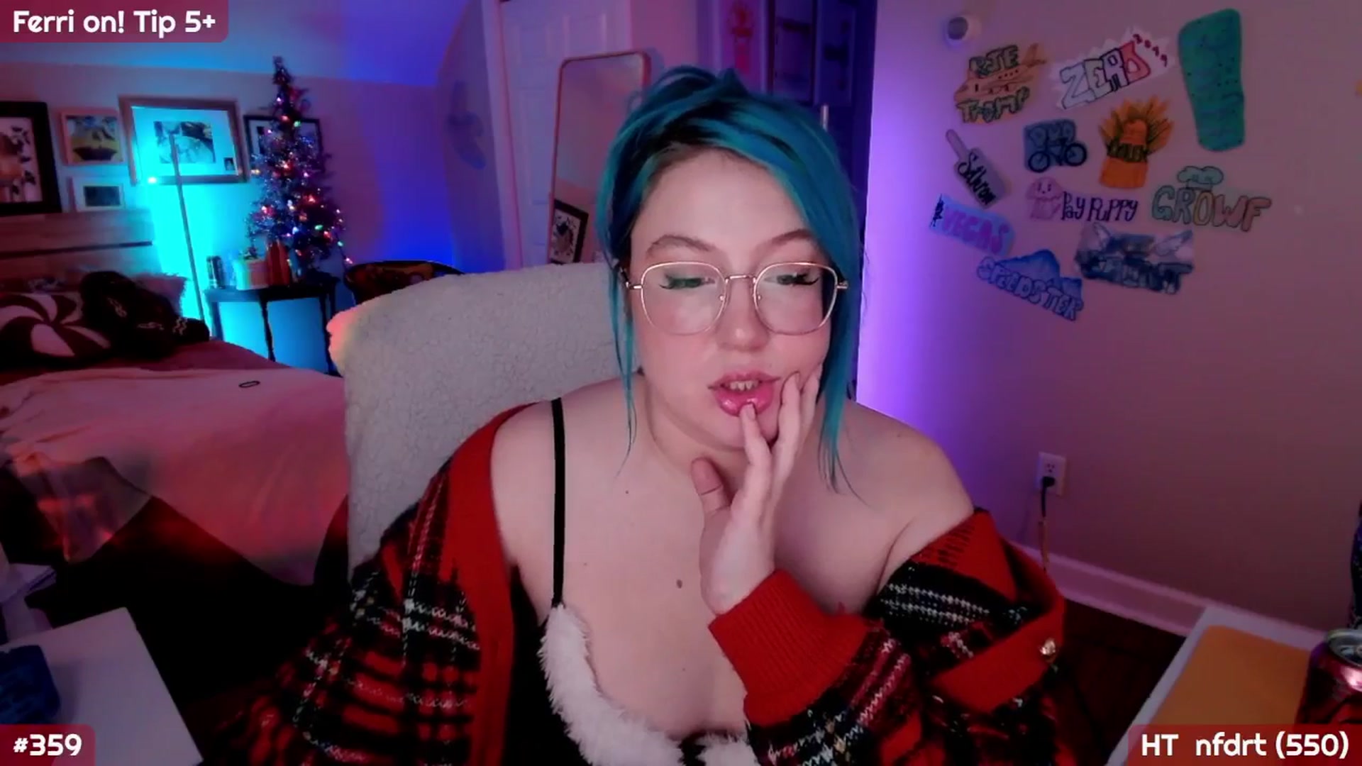 Gallery image thumbnail from MollySnacks's myfreecams stream on, 12/15/2025, 06:13 image 4 of 20