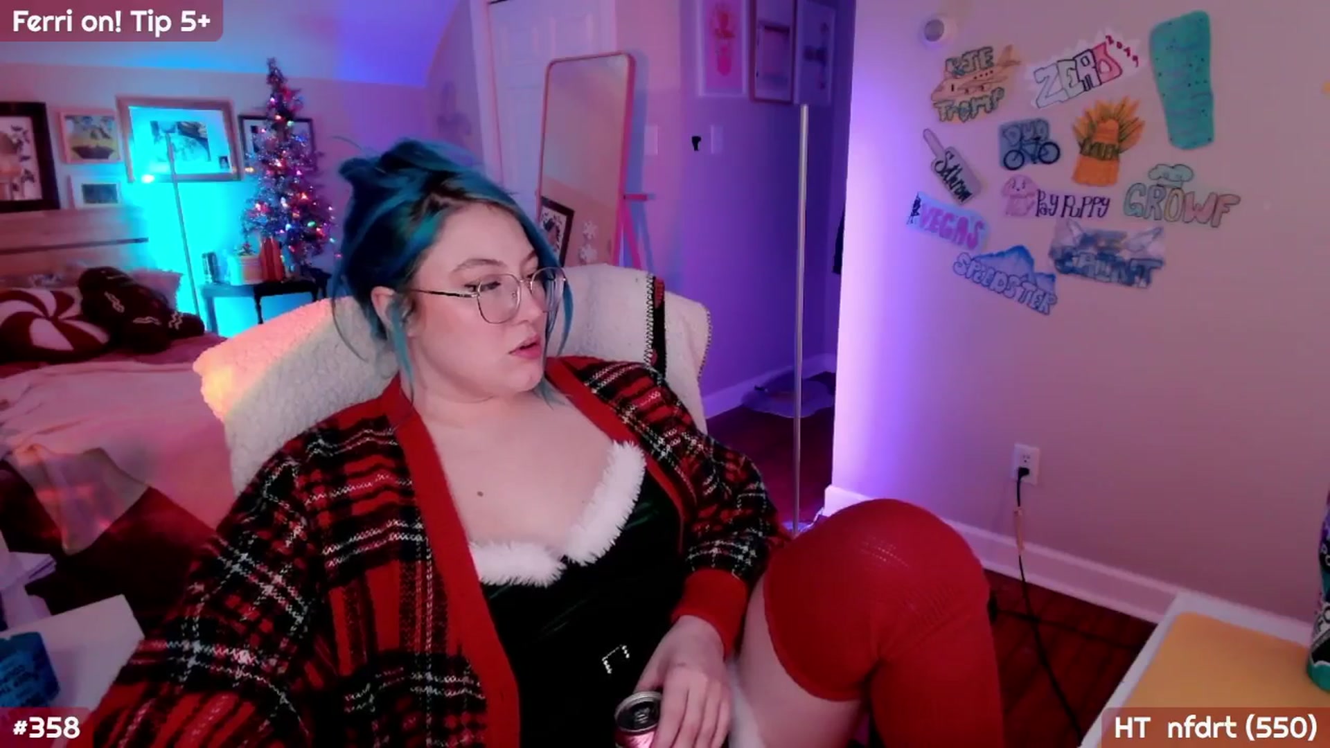 Gallery image thumbnail from MollySnacks's myfreecams stream on, 12/15/2025, 06:13 image 8 of 20