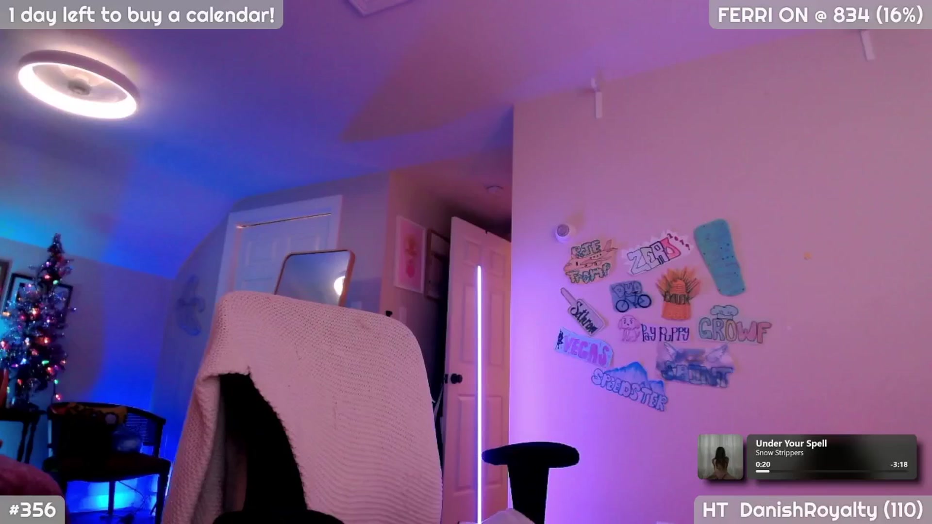 Gallery image thumbnail from MollySnacks's myfreecams stream on, 12/20/2025, 22:35 image 3 of 20