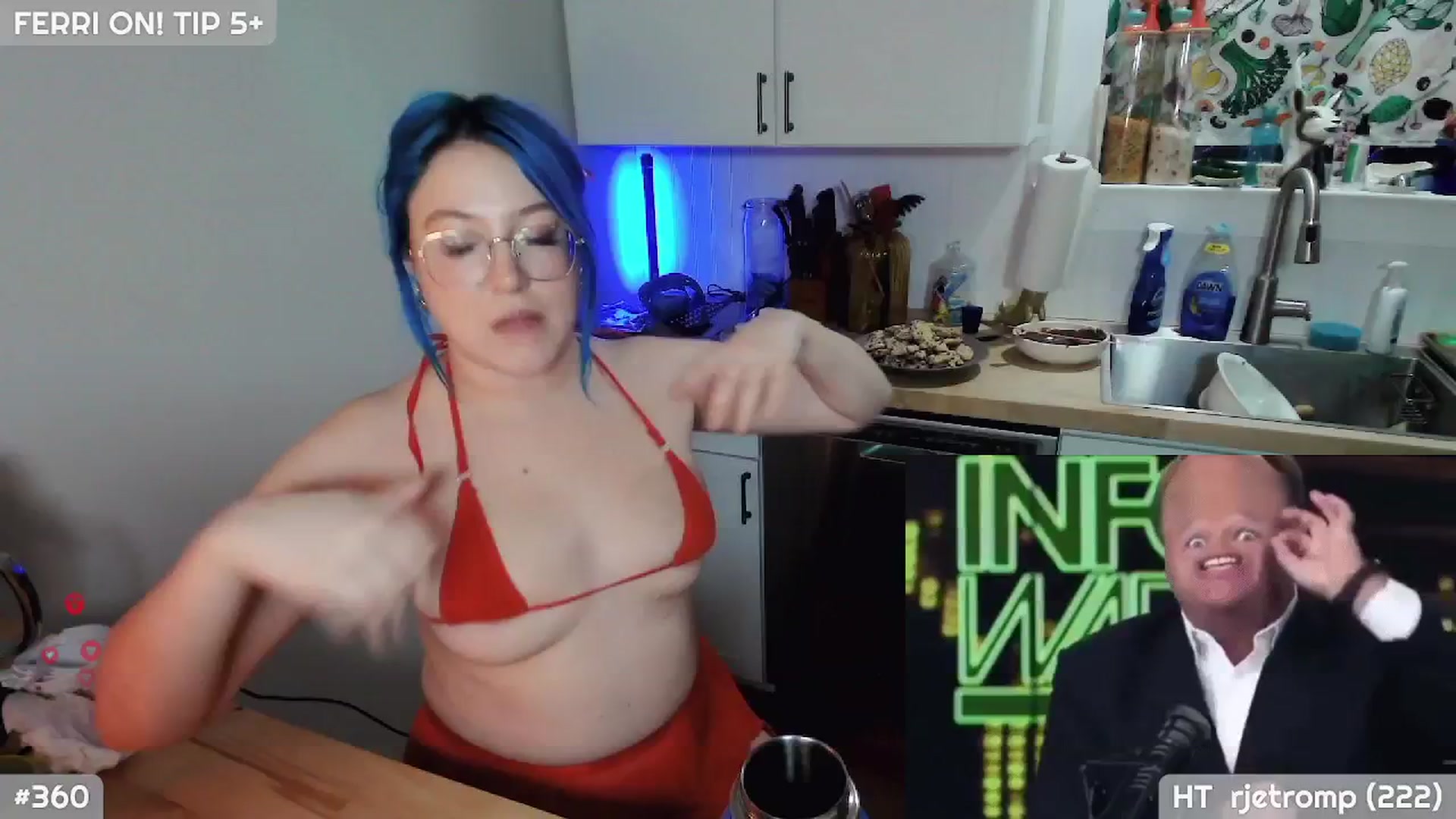 Gallery image thumbnail from MollySnacks's myfreecams stream on, 12/23/2025, 05:09 image 5 of 20