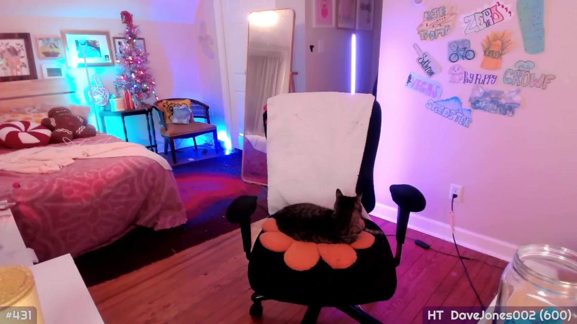 Gallery image thumbnail from MollySnacks's myfreecams stream on, 12/28/2025, 04:05 image 9 of 20