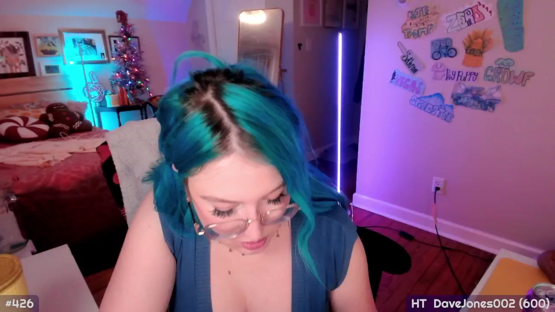 Gallery image thumbnail from MollySnacks's myfreecams stream on, 12/28/2025, 04:05 image 15 of 20