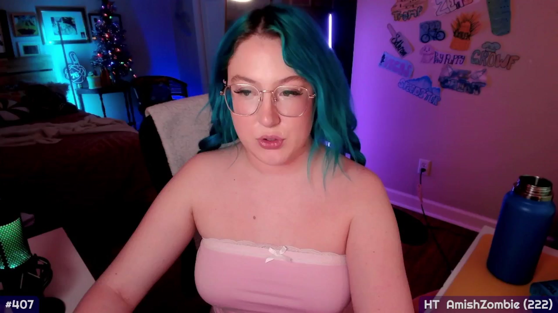 Gallery image thumbnail from MollySnacks's myfreecams stream on, 12/29/2025, 02:56 image 13 of 20