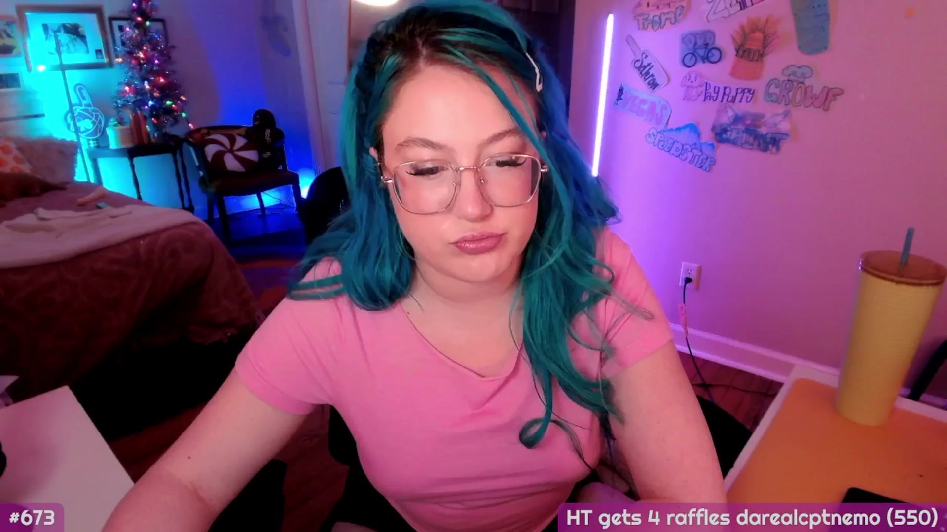 Gallery image thumbnail from MollySnacks's myfreecams stream on, 01/03/2026, 22:31 image 3 of 20