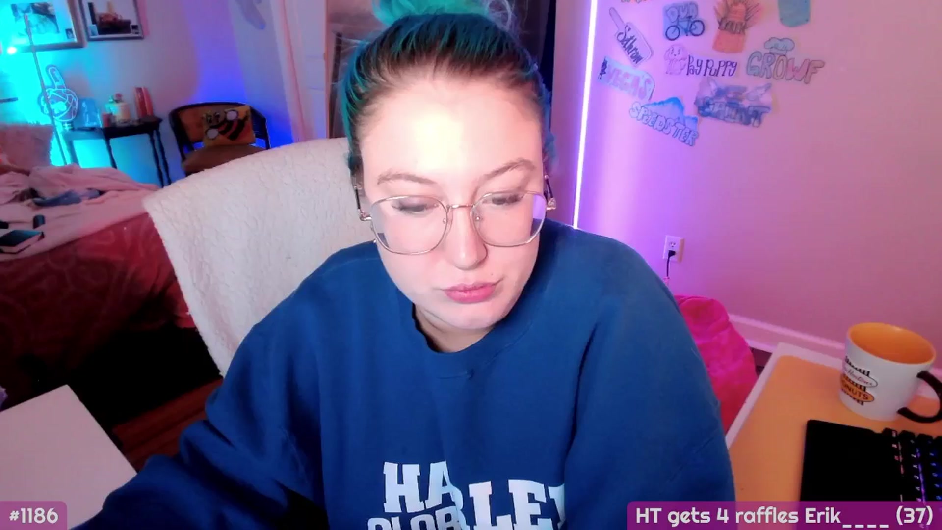 Gallery image thumbnail from MollySnacks's myfreecams stream on, 01/07/2026, 03:45 image 4 of 20