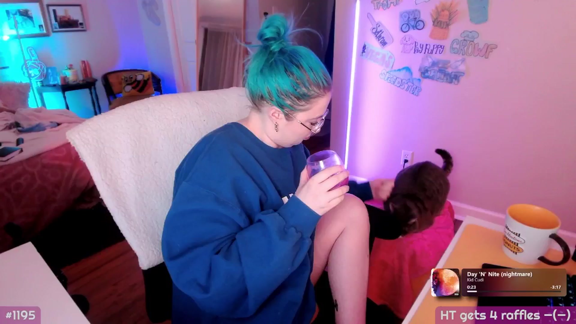 Gallery image thumbnail from MollySnacks's myfreecams stream on, 01/07/2026, 03:45 image 2 of 20