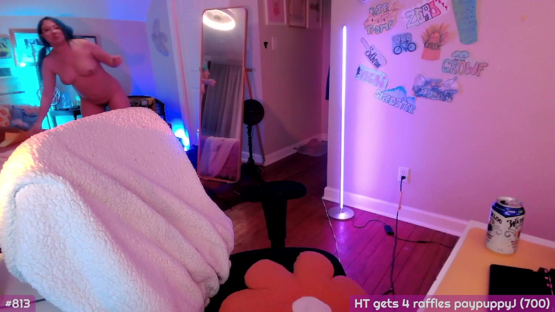 Gallery image thumbnail from MollySnacks's myfreecams stream on, 01/09/2026, 05:23 image 13 of 20