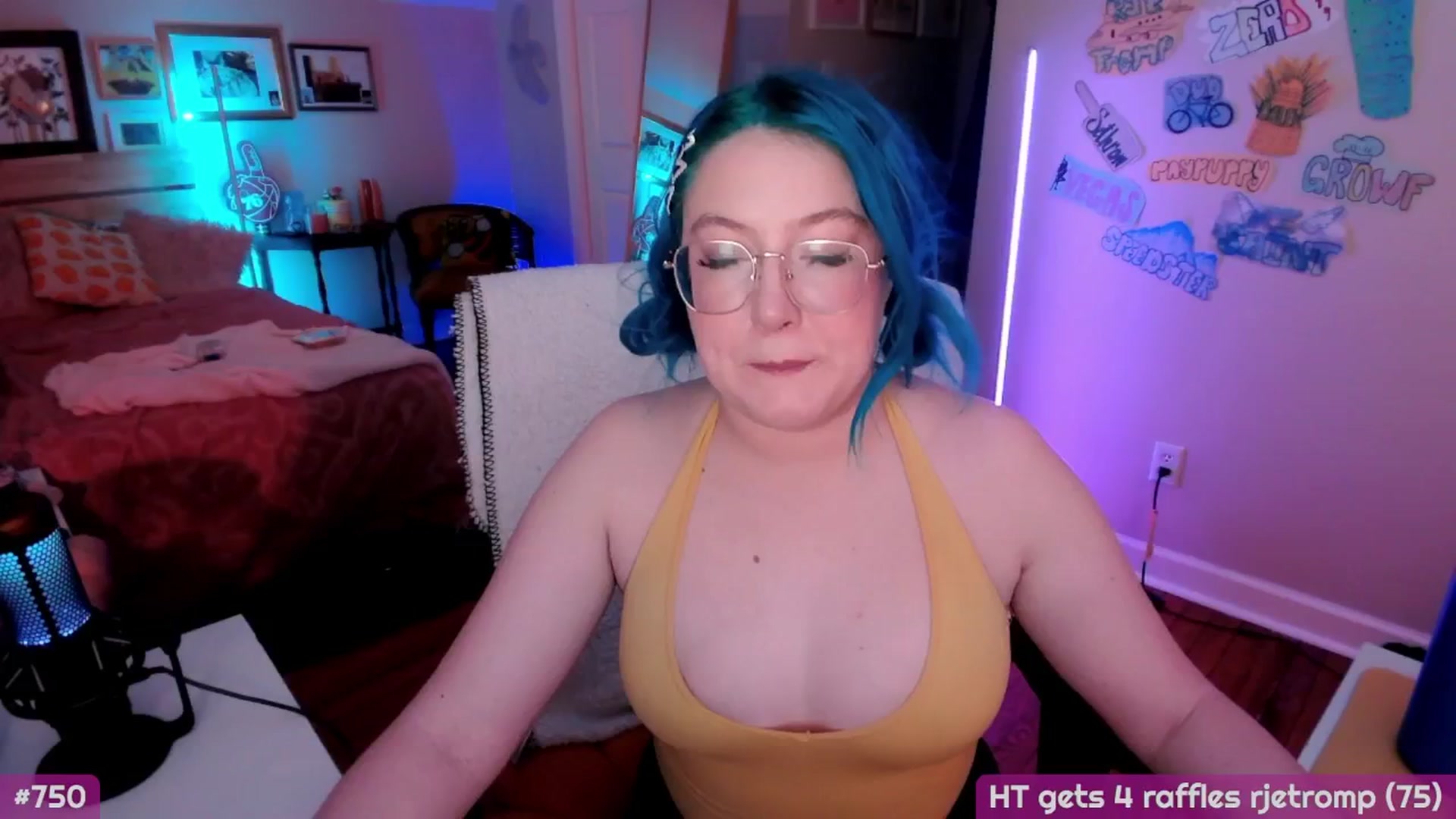 Gallery image thumbnail from MollySnacks's myfreecams stream on, 01/13/2026, 03:51 image 8 of 20