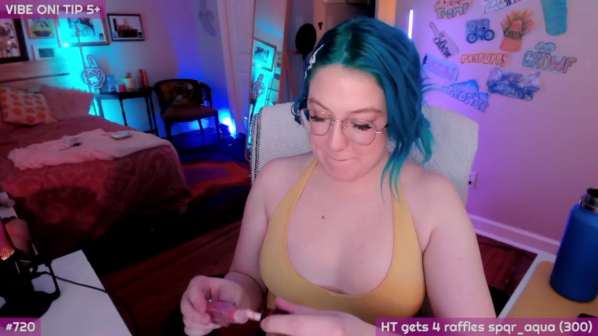 Gallery image thumbnail from MollySnacks's myfreecams stream on, 01/13/2026, 04:28 image 6 of 20
