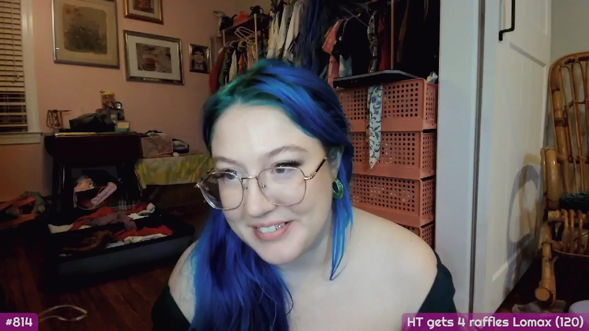 Gallery image thumbnail from MollySnacks's myfreecams stream on, 01/16/2026, 03:19 image 8 of 20