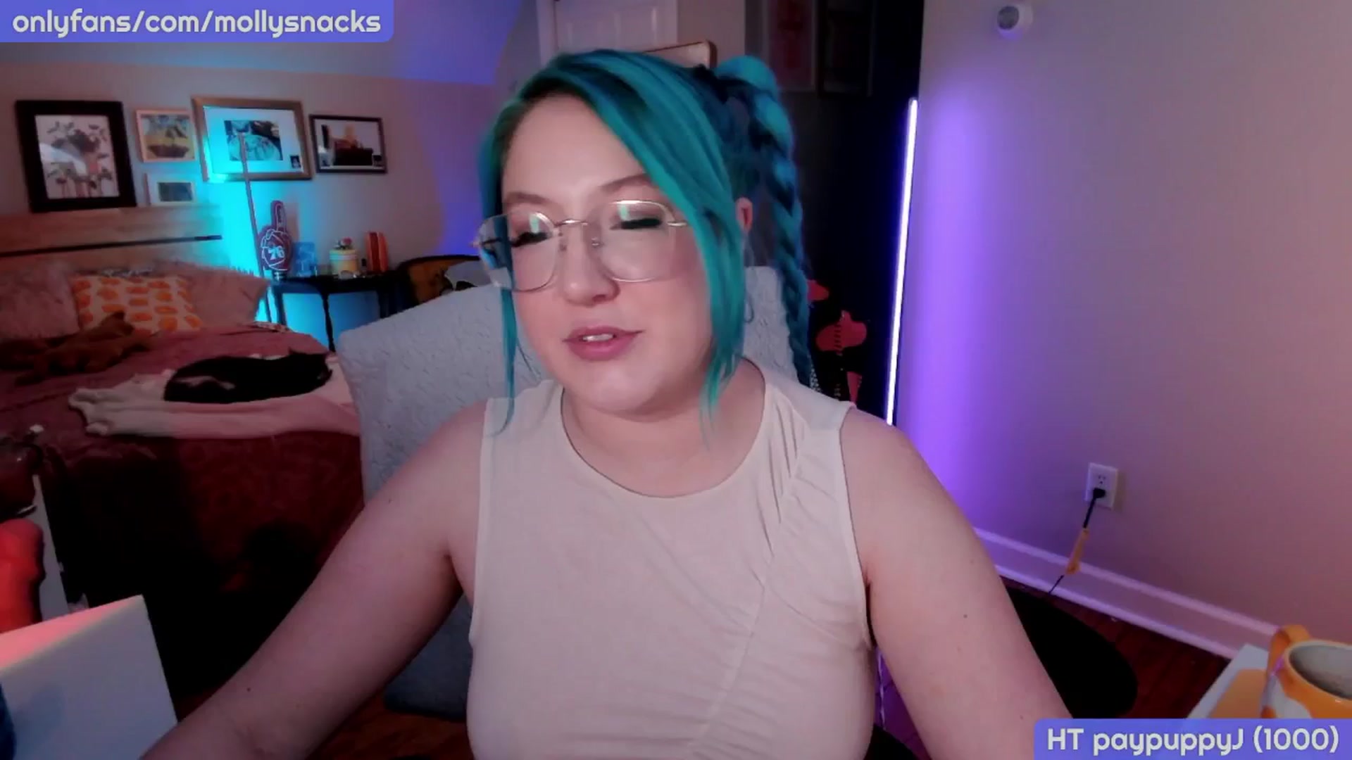 Gallery image thumbnail from MollySnacks's myfreecams stream on, 02/08/2026, 24:14 image 1 of 20