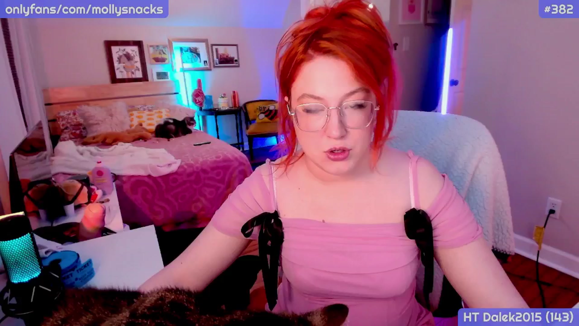 Gallery image thumbnail from MollySnacks's myfreecams stream on, 02/15/2026, 03:37 image 4 of 20