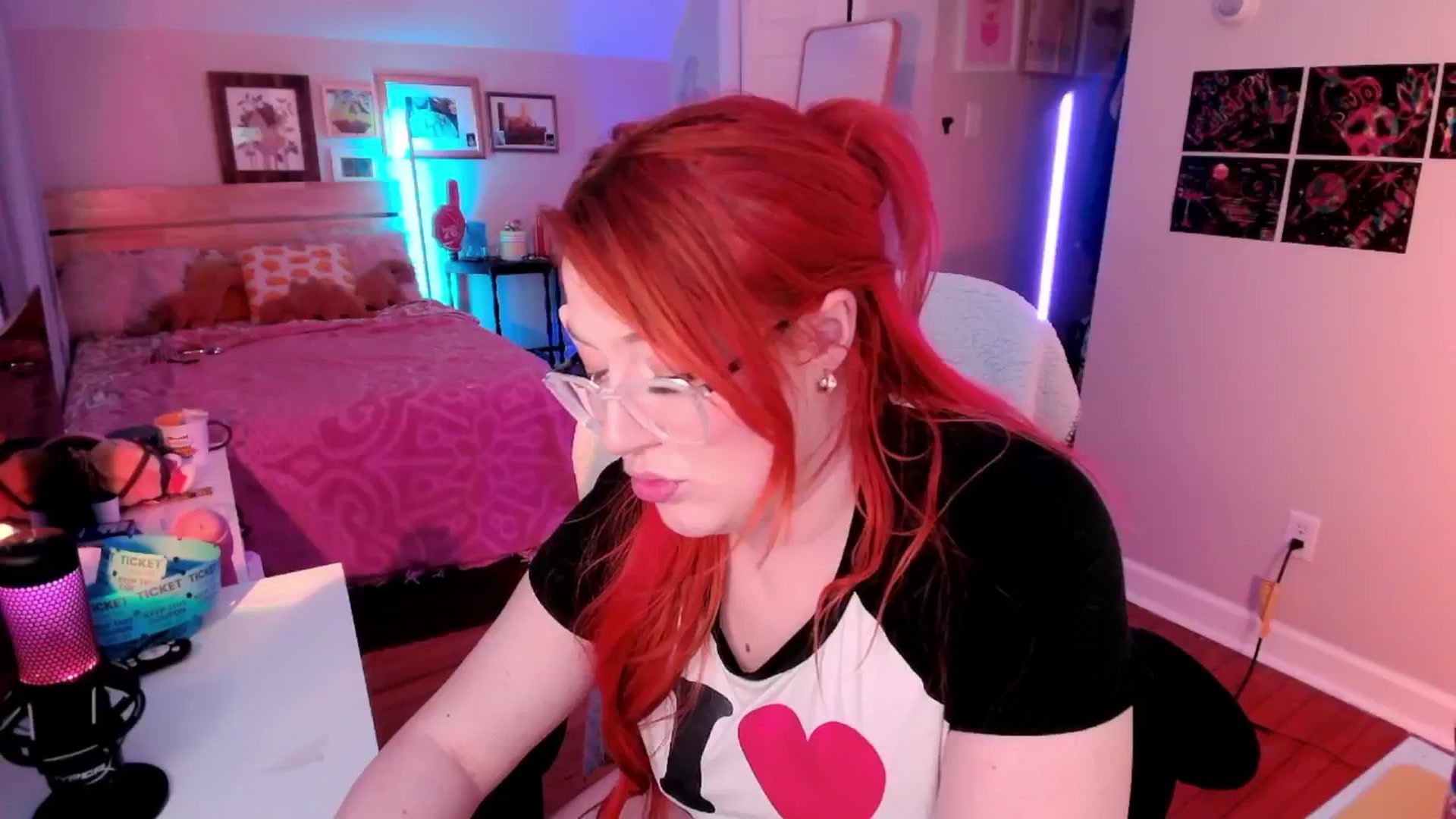 Gallery image thumbnail from MollySnacks's myfreecams stream on, 02/22/2026, 03:08 image 4 of 20