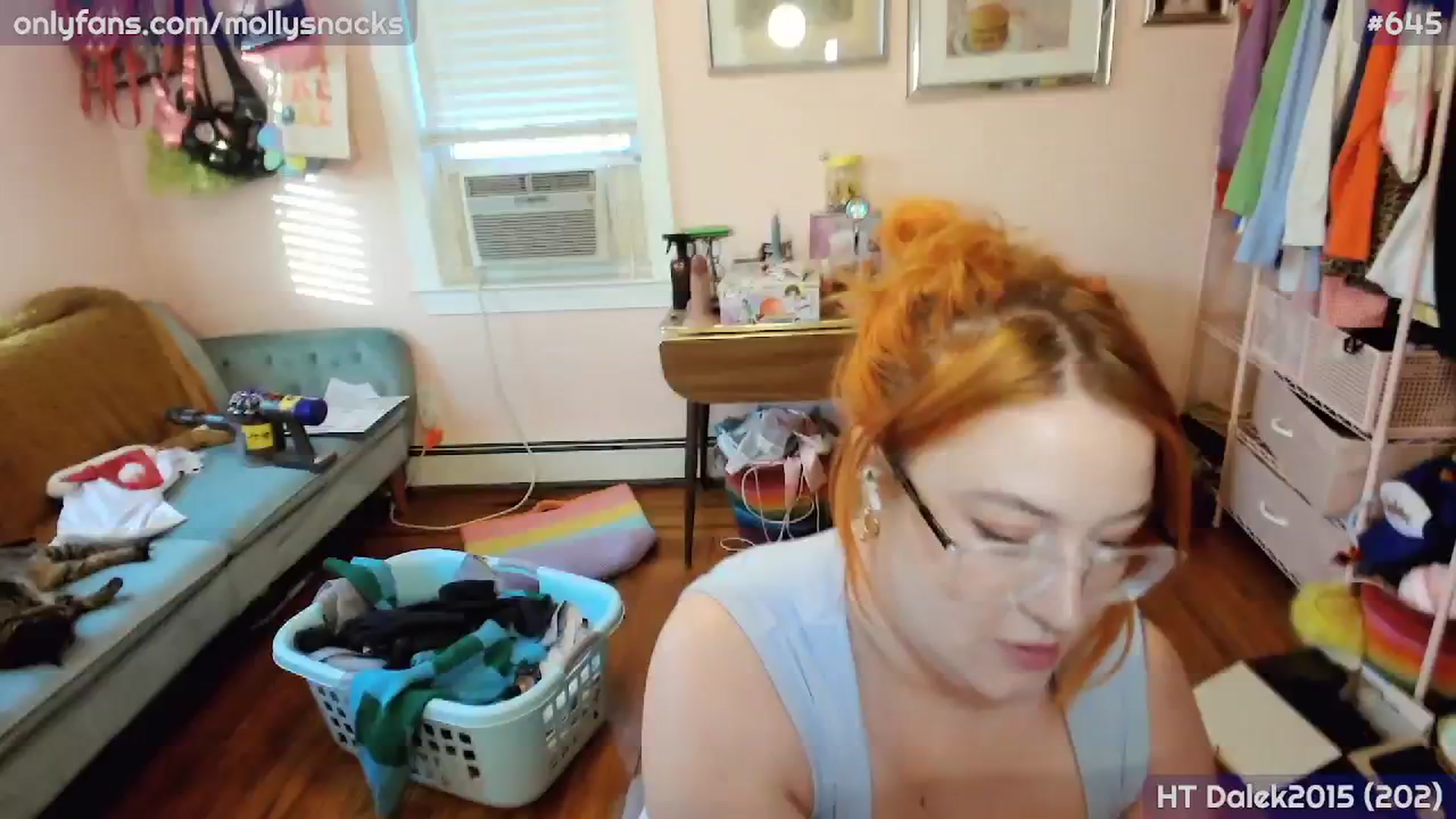 Gallery image thumbnail from MollySnacks's myfreecams stream on, 03/11/2026, 22:37 image 18 of 20